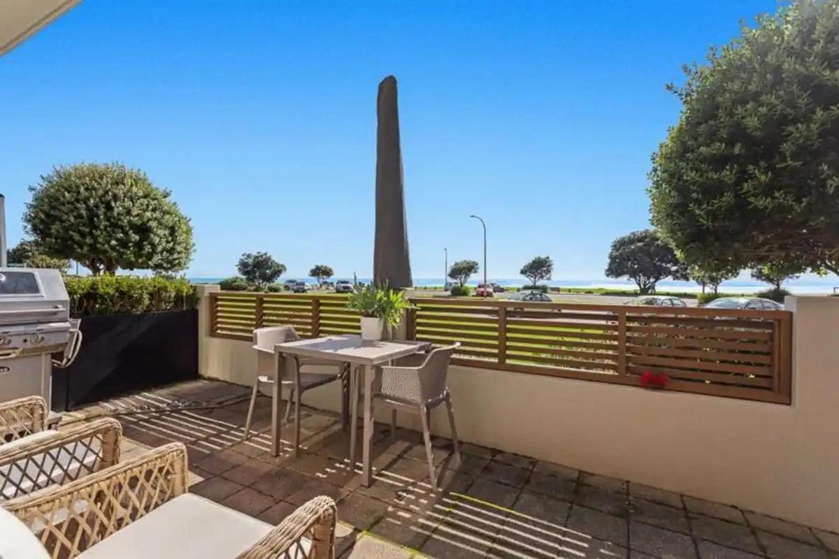 One-Bedroom Apartment with Ocean View photo 3