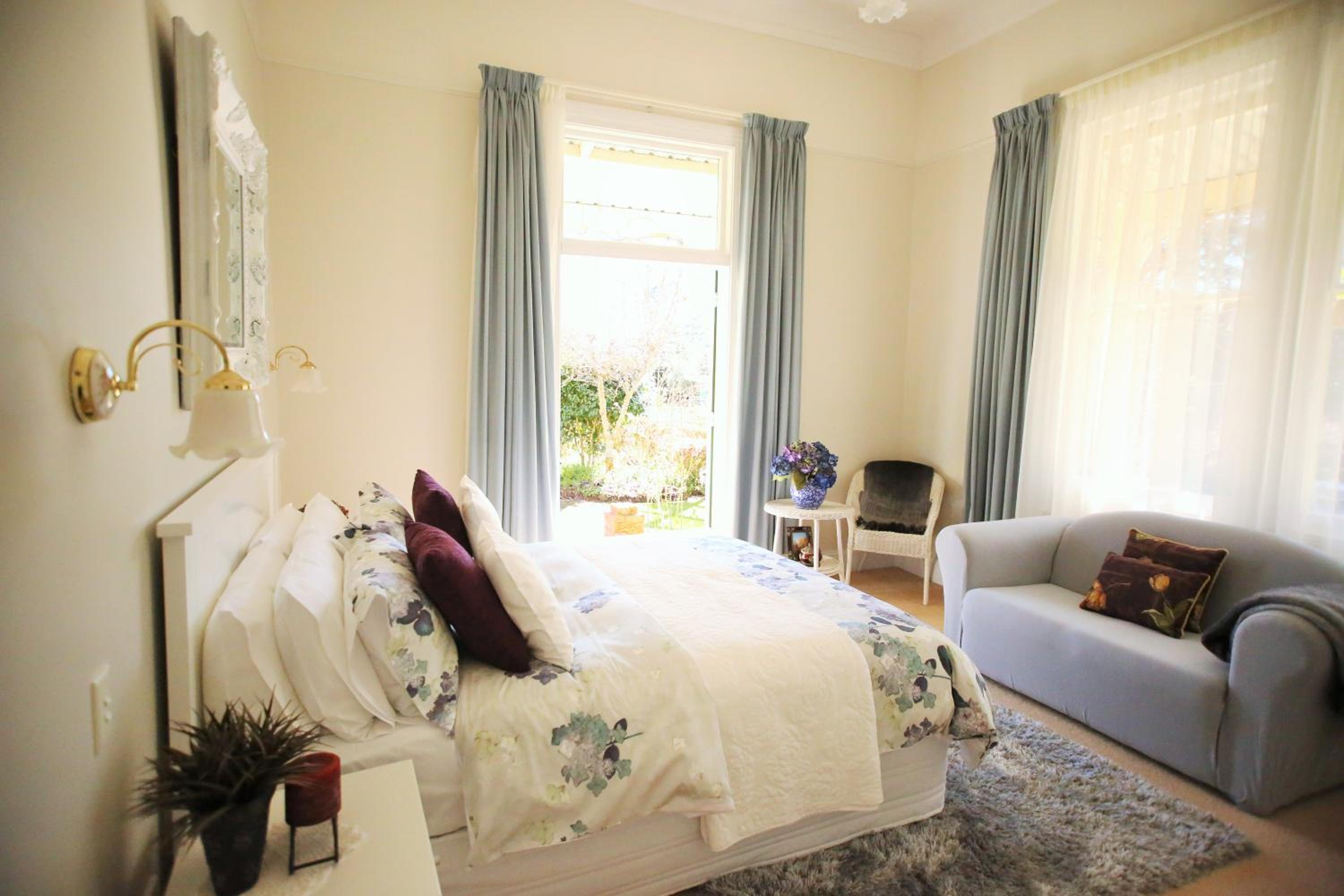 Deluxe Double Room with Balcony - Photo 1
