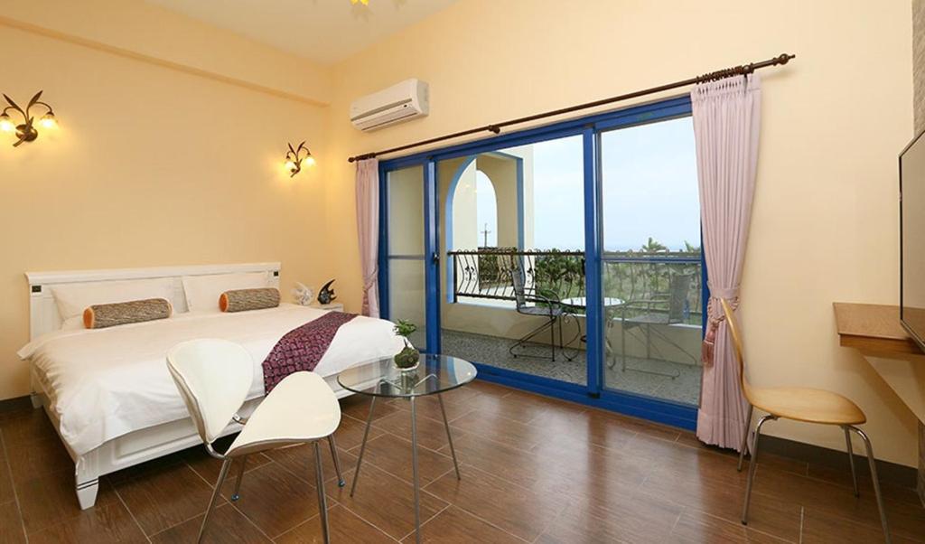 Deluxe Double Room with Balcony and Sea View photo 1