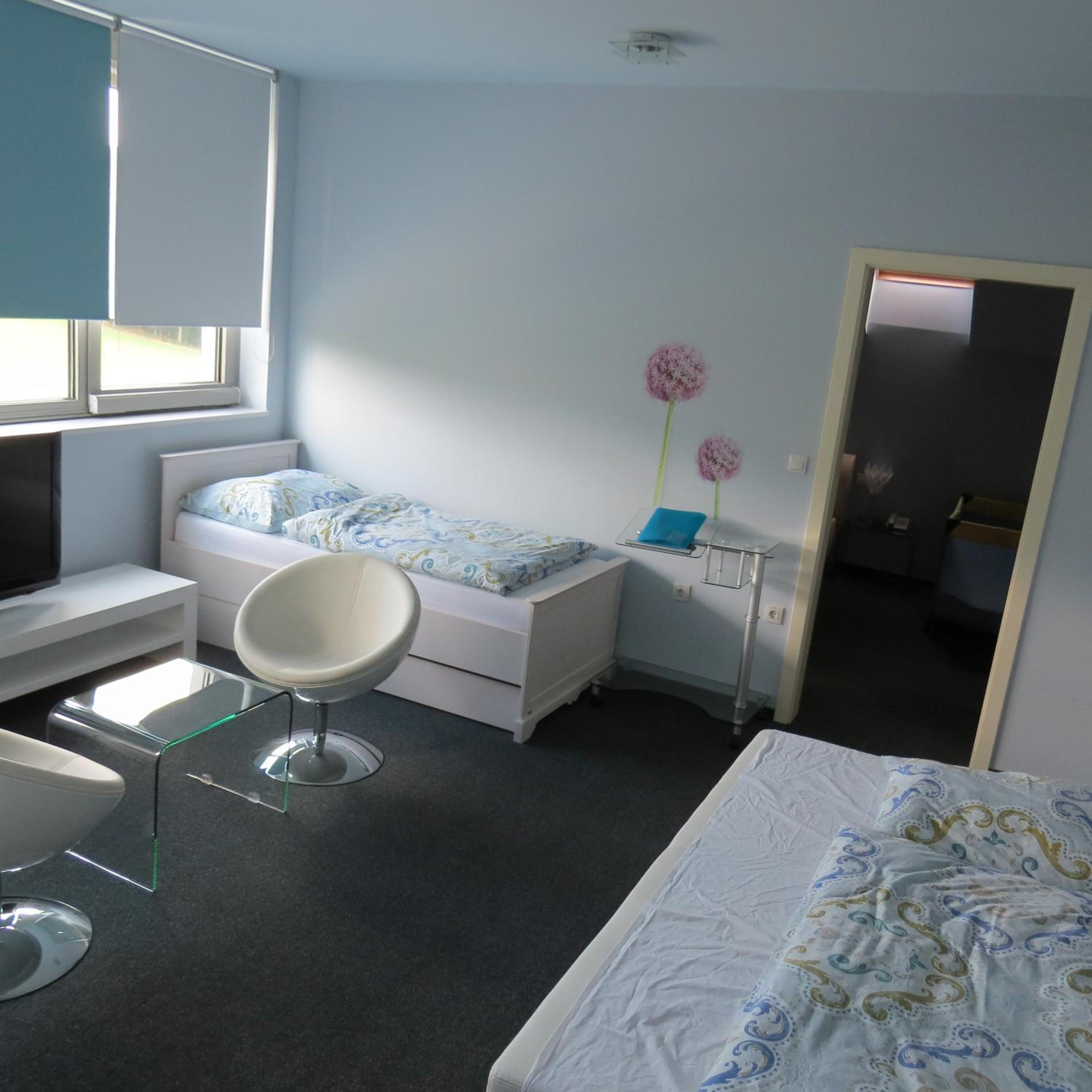 Suite - Photo 2