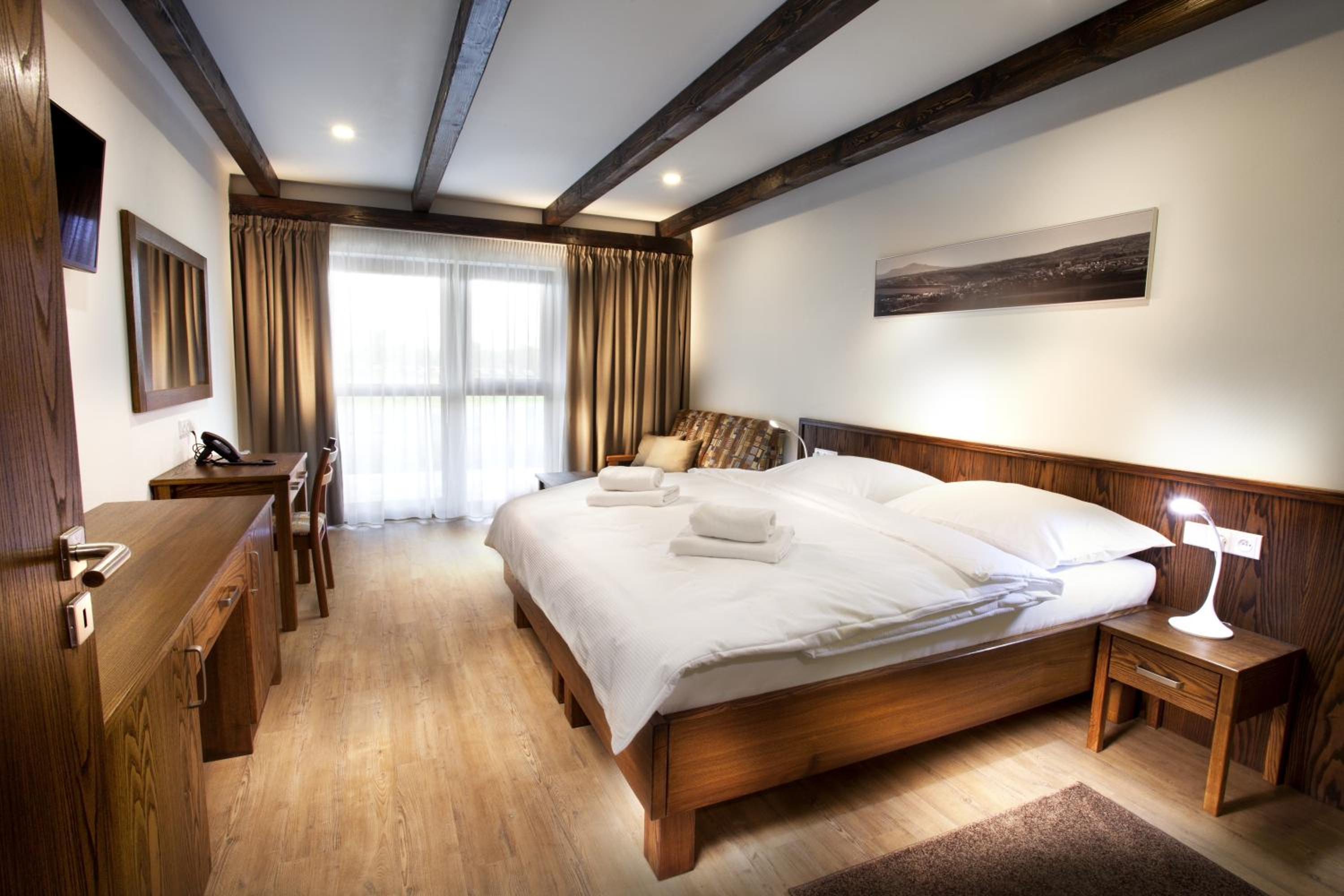 Suite (2 Adults)
