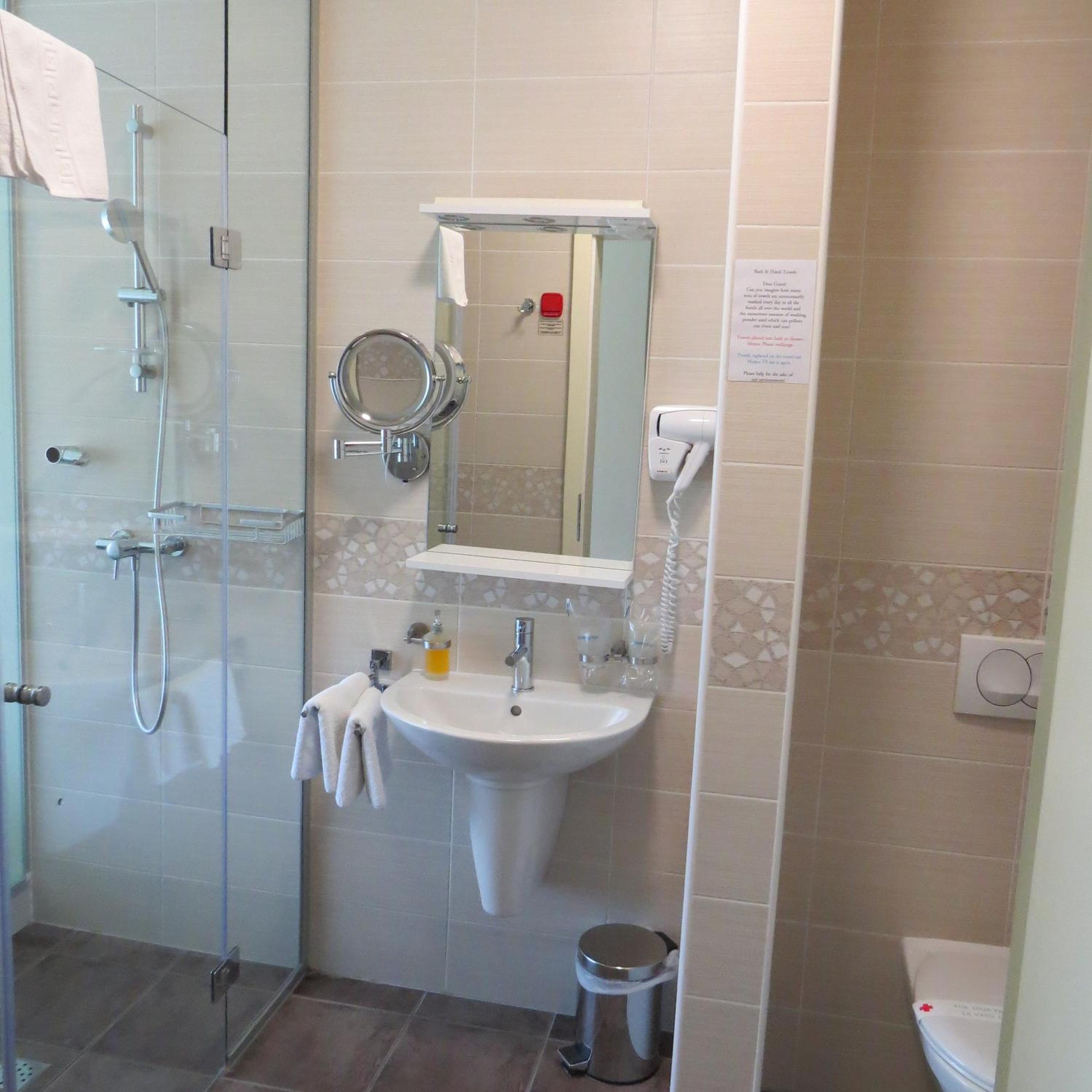 Double Room with Terrace - Photo 9