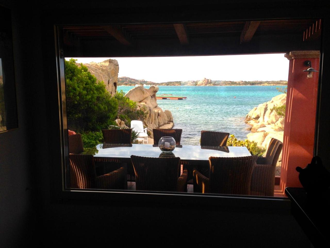 Villa - Beach Front photo 2