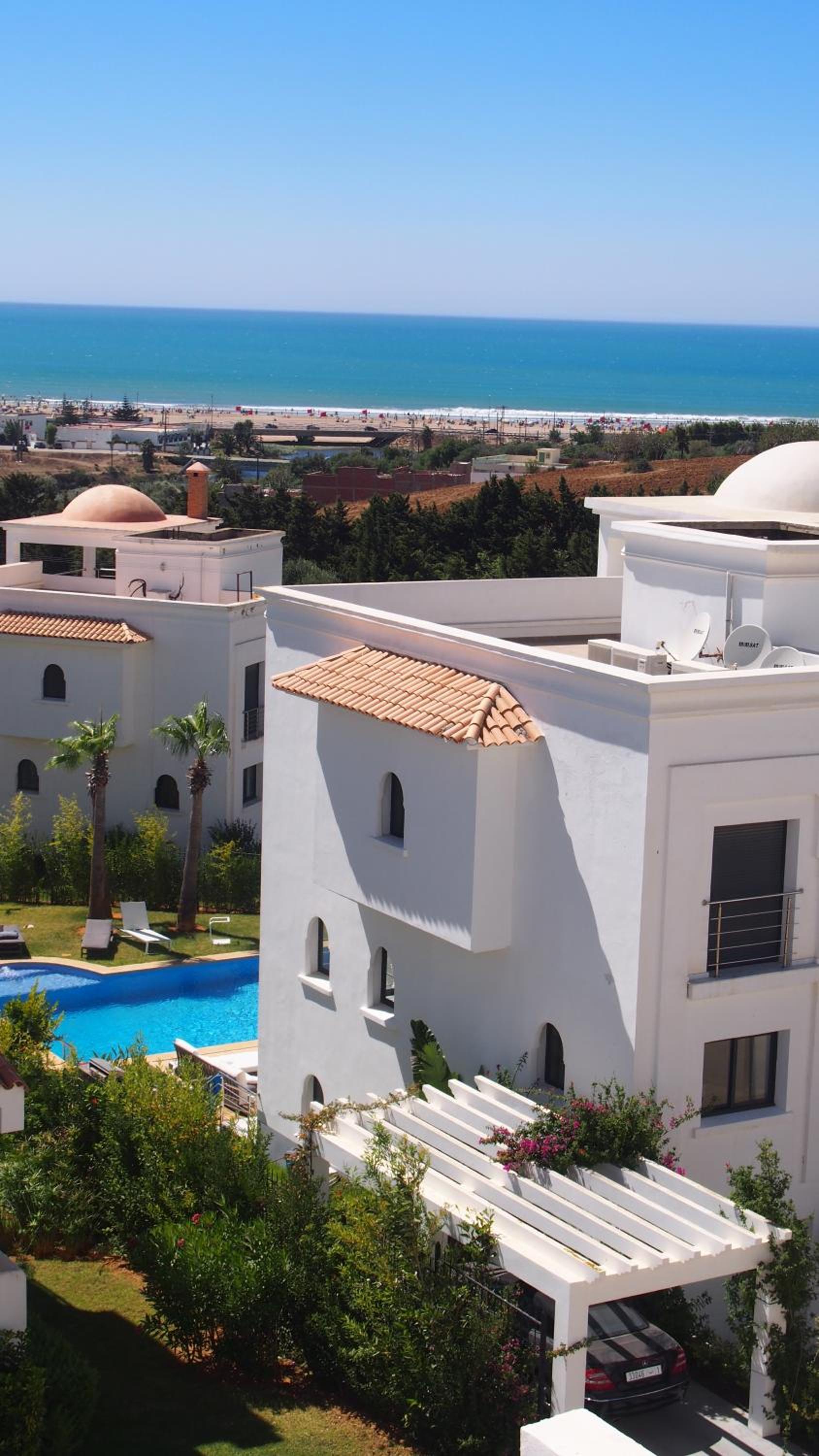 Apartment with Sea View - Photo 35