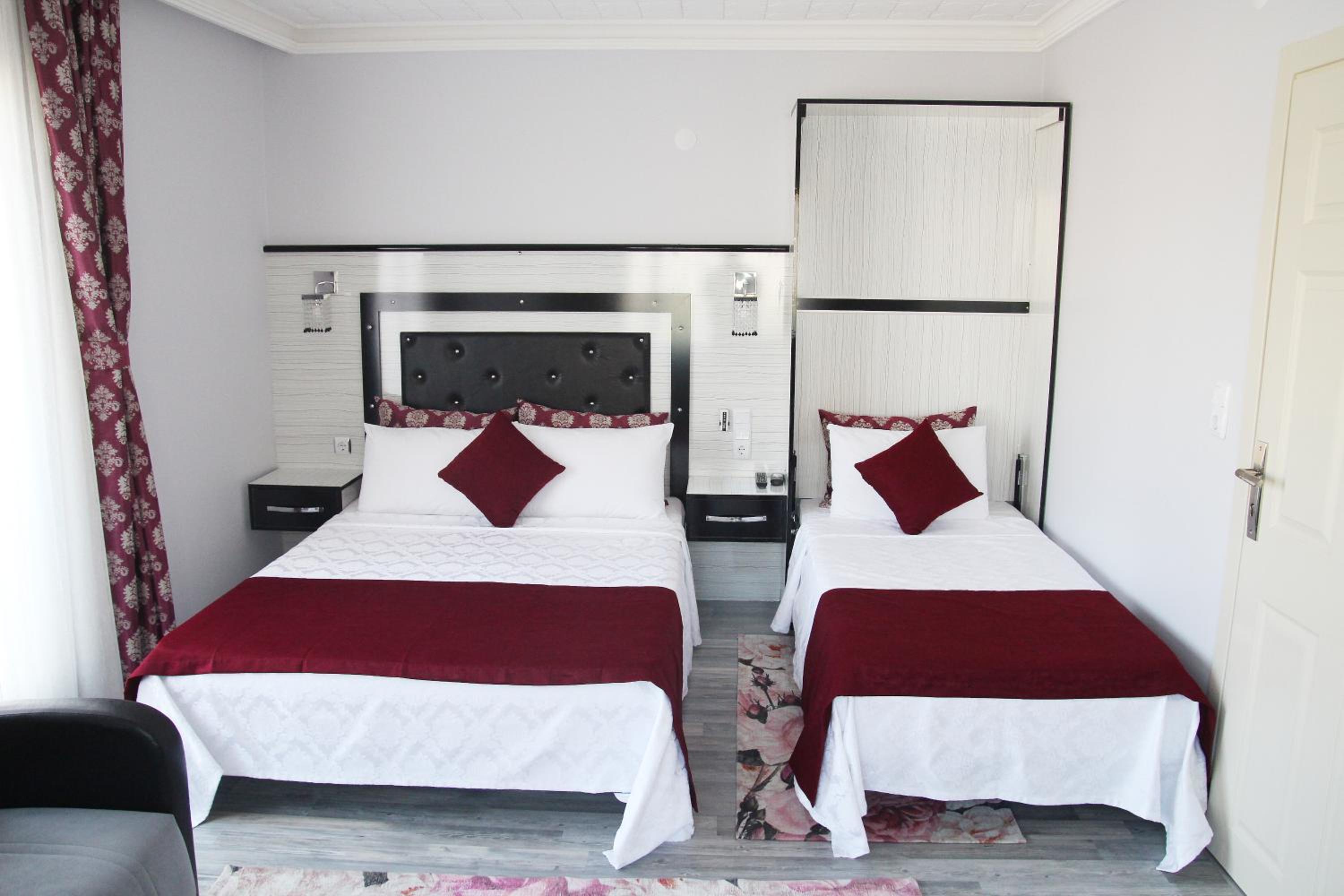Luxury Triple Room photo 1