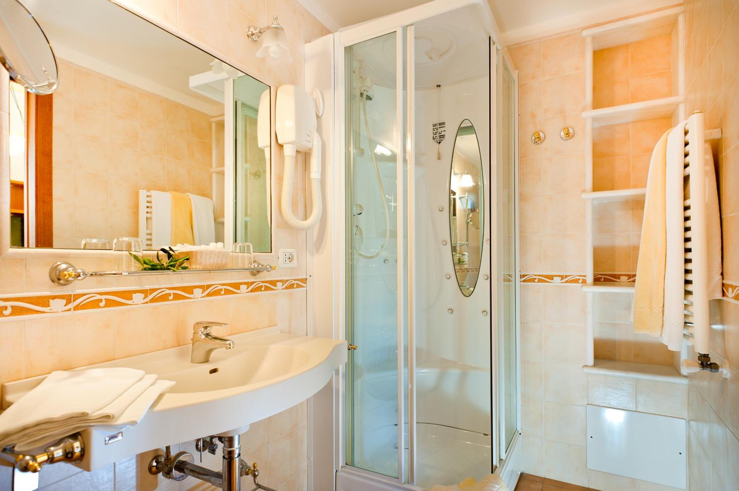 Triple Room with Garden View photo 2