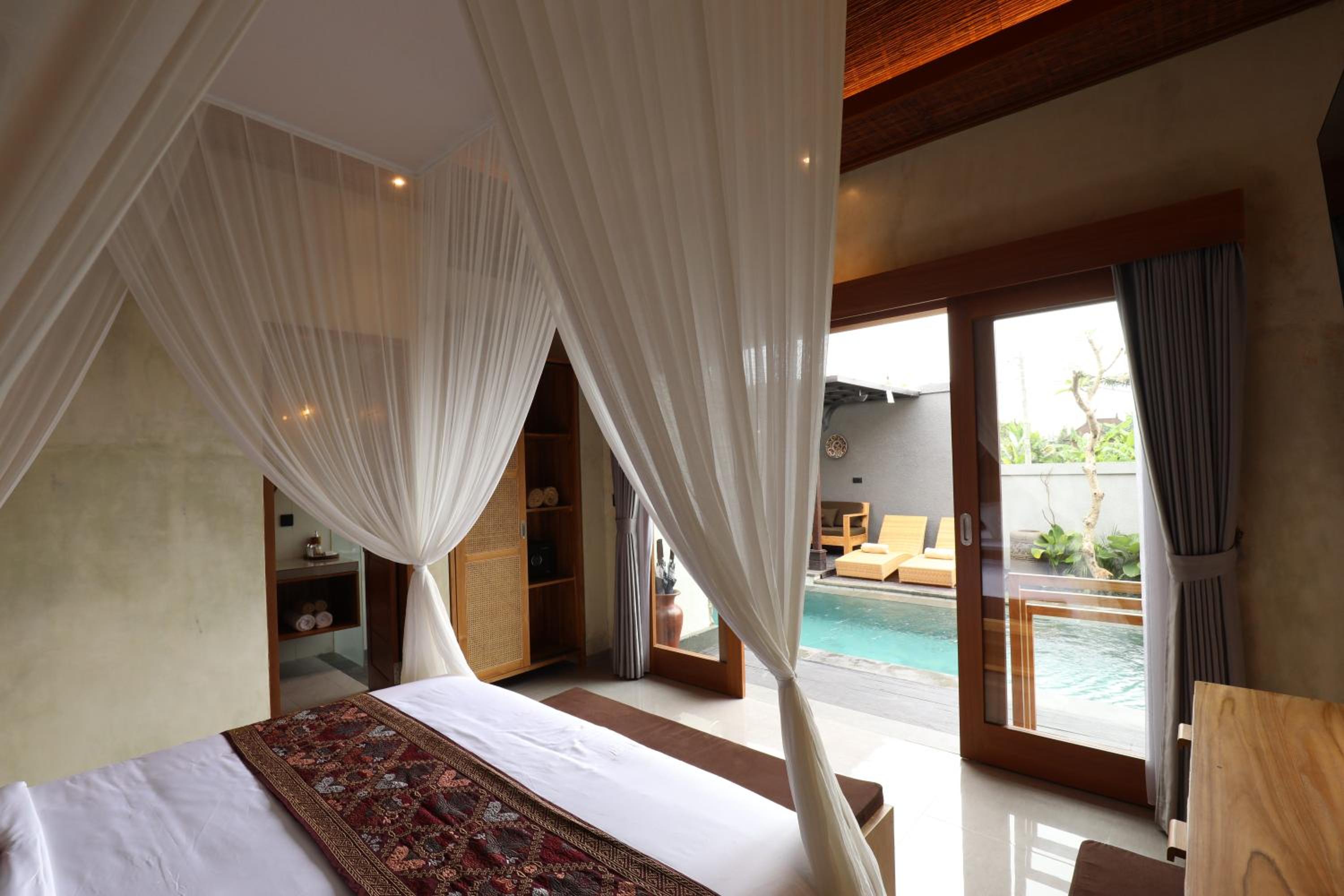 Two-Bedroom Villa - Photo 5