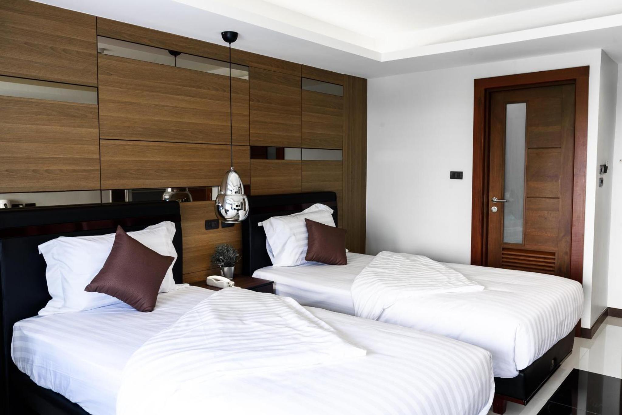Deluxe Twin Room photo 2