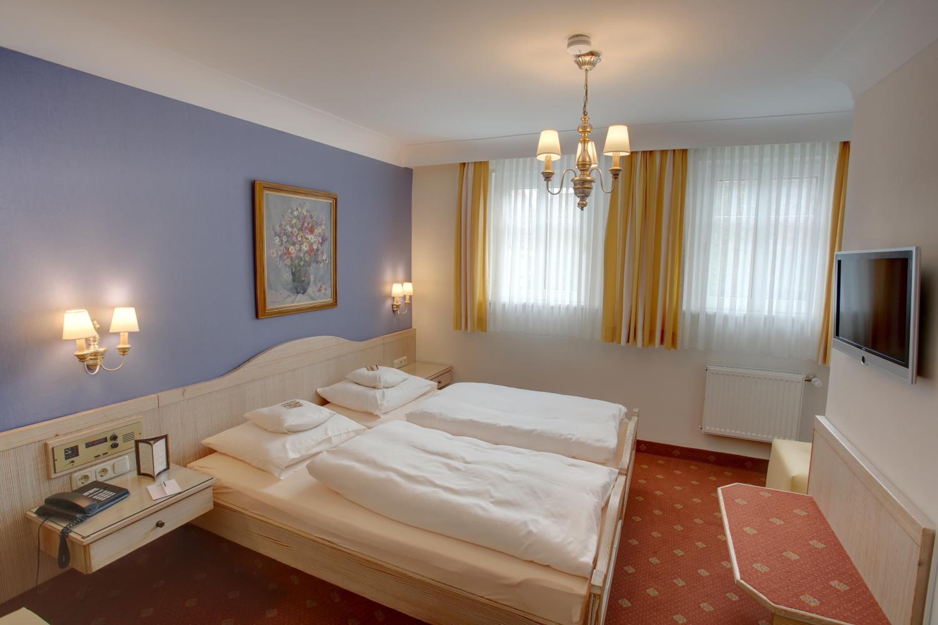 Double Room - Photo 2