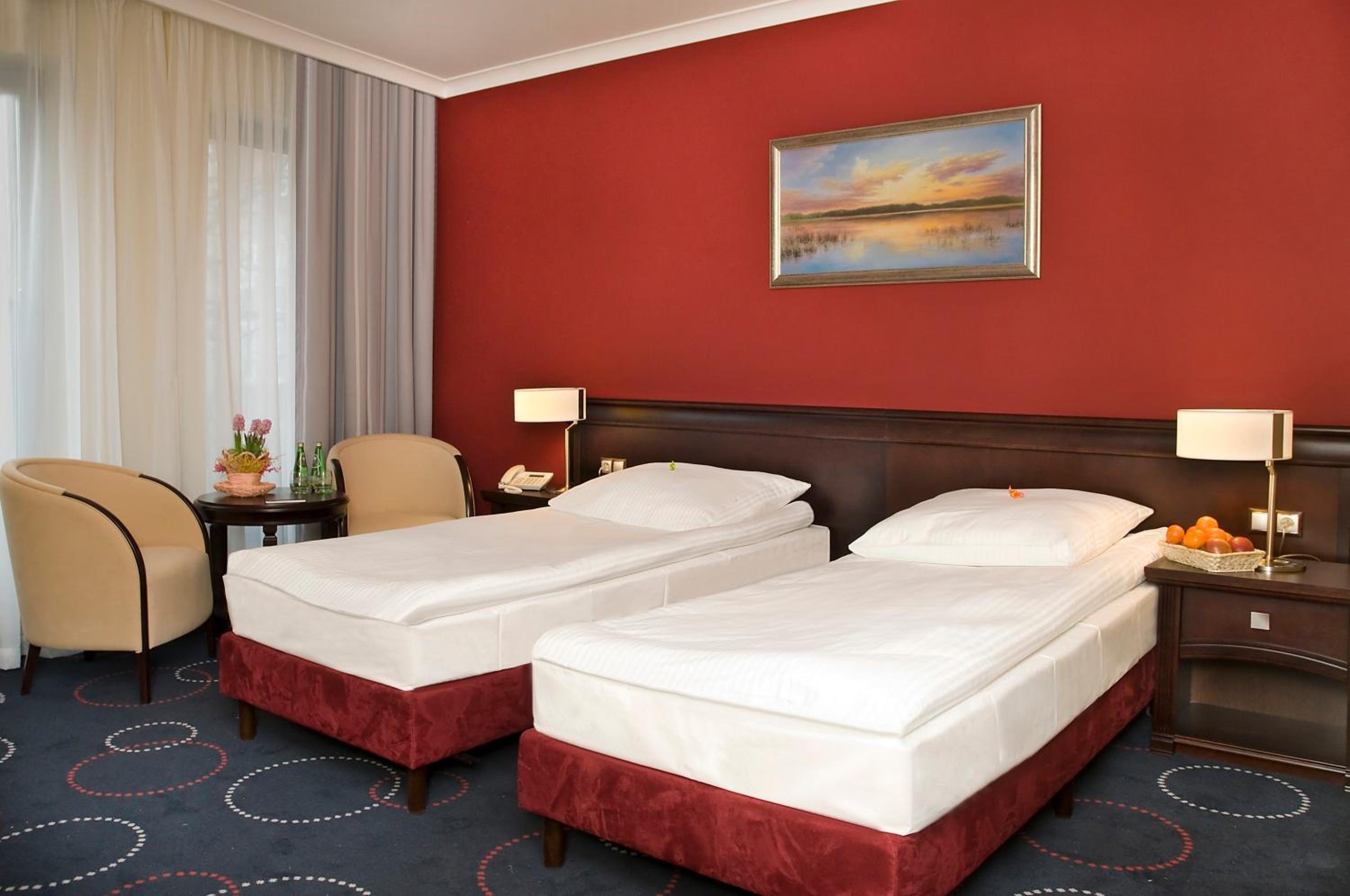 Twin Room - Photo 6