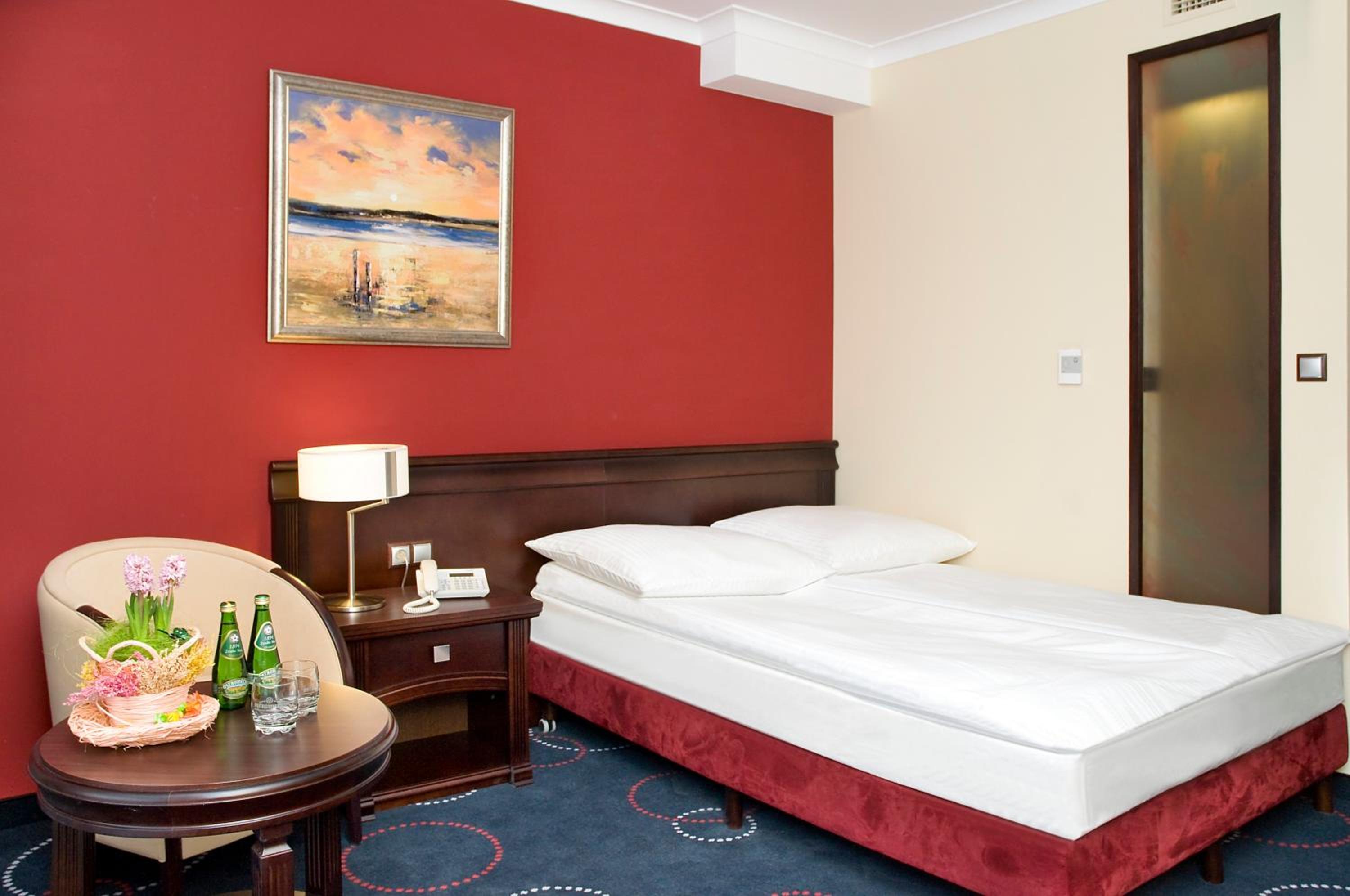 Double Room - Photo 7