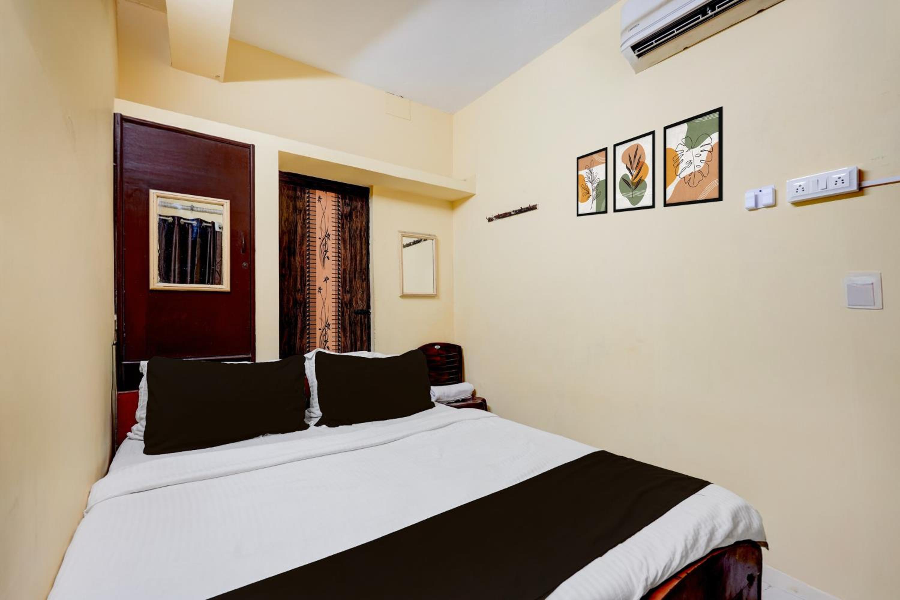 Triple Room with Bath