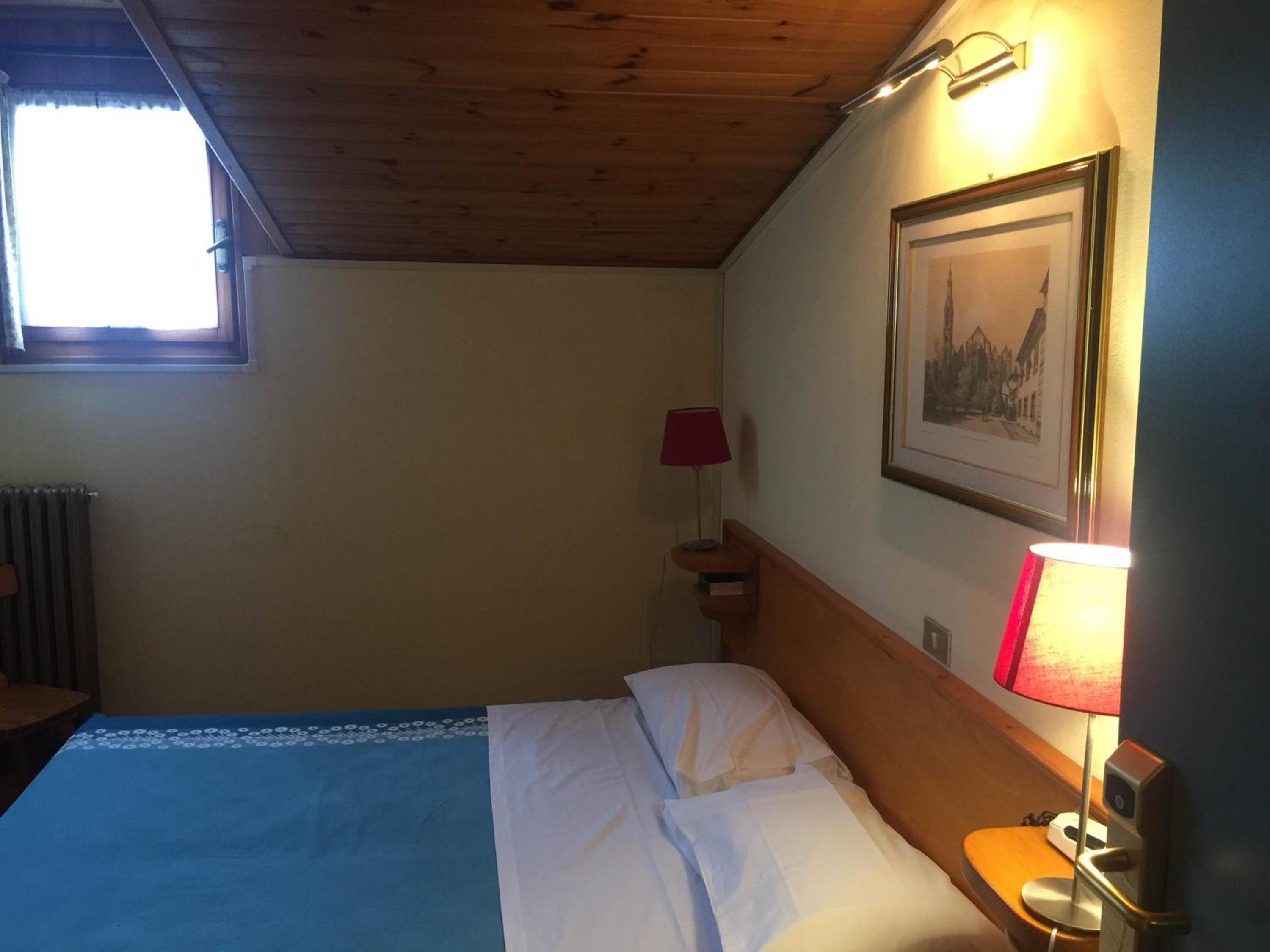 Small Double Room - Photo 2