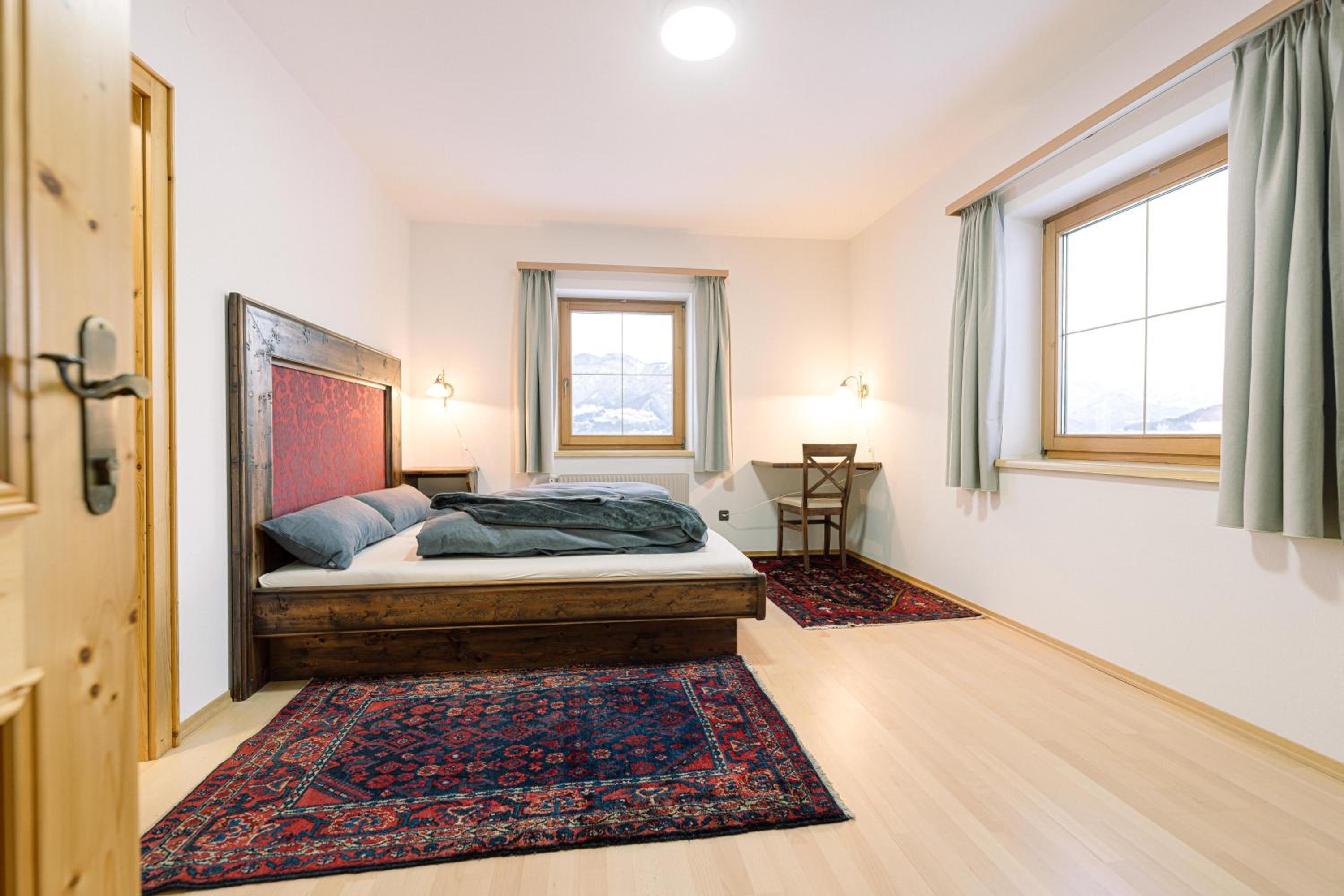 Apartment with Mountain View photo 3