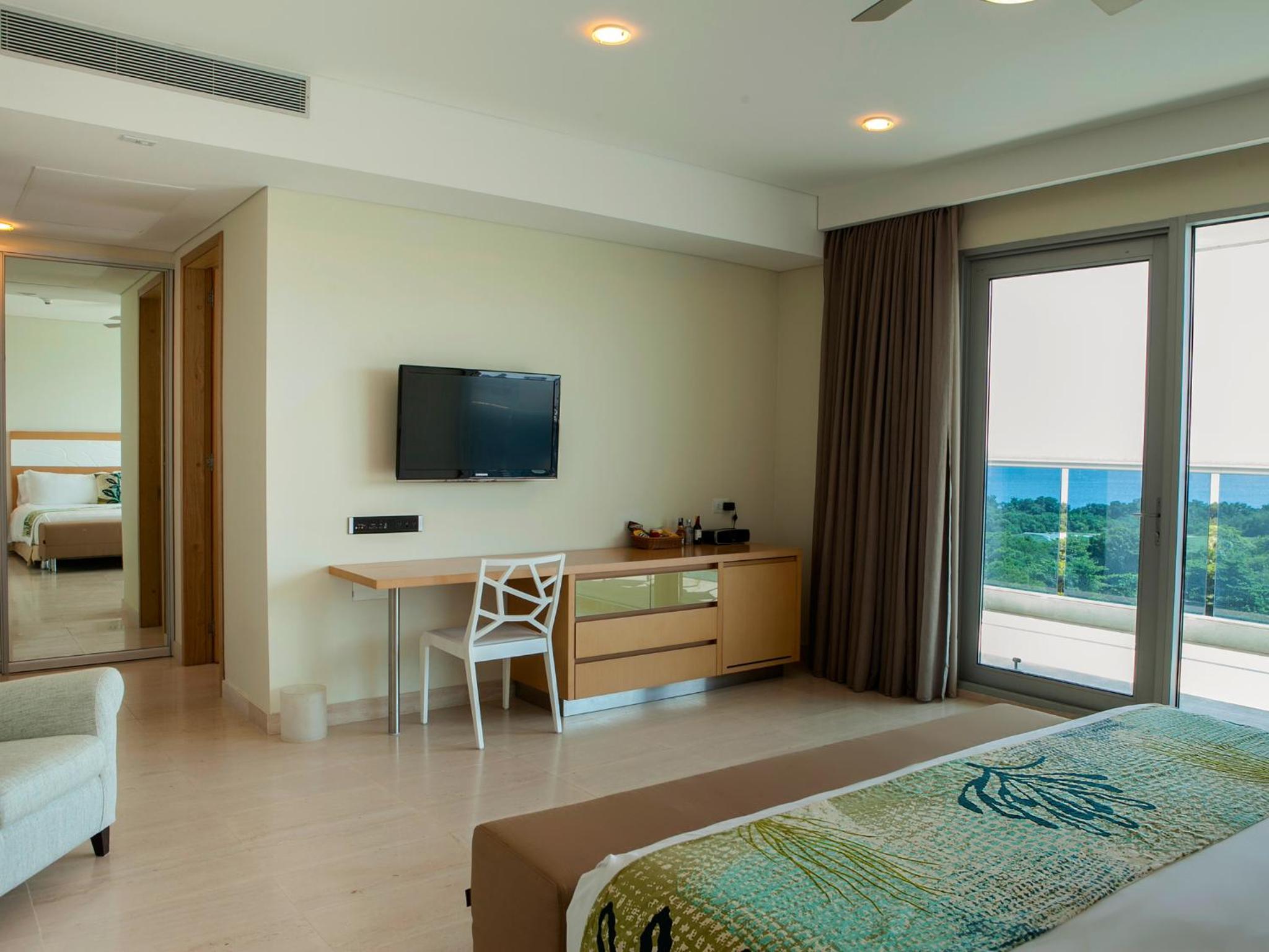 Executive Room - Photo 4