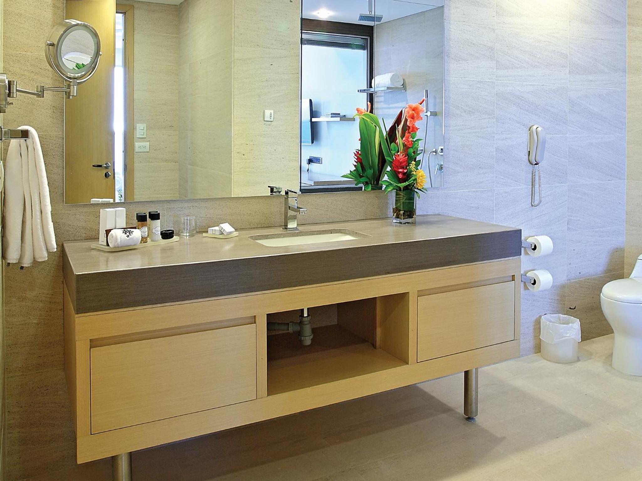 Executive Room - Photo 3