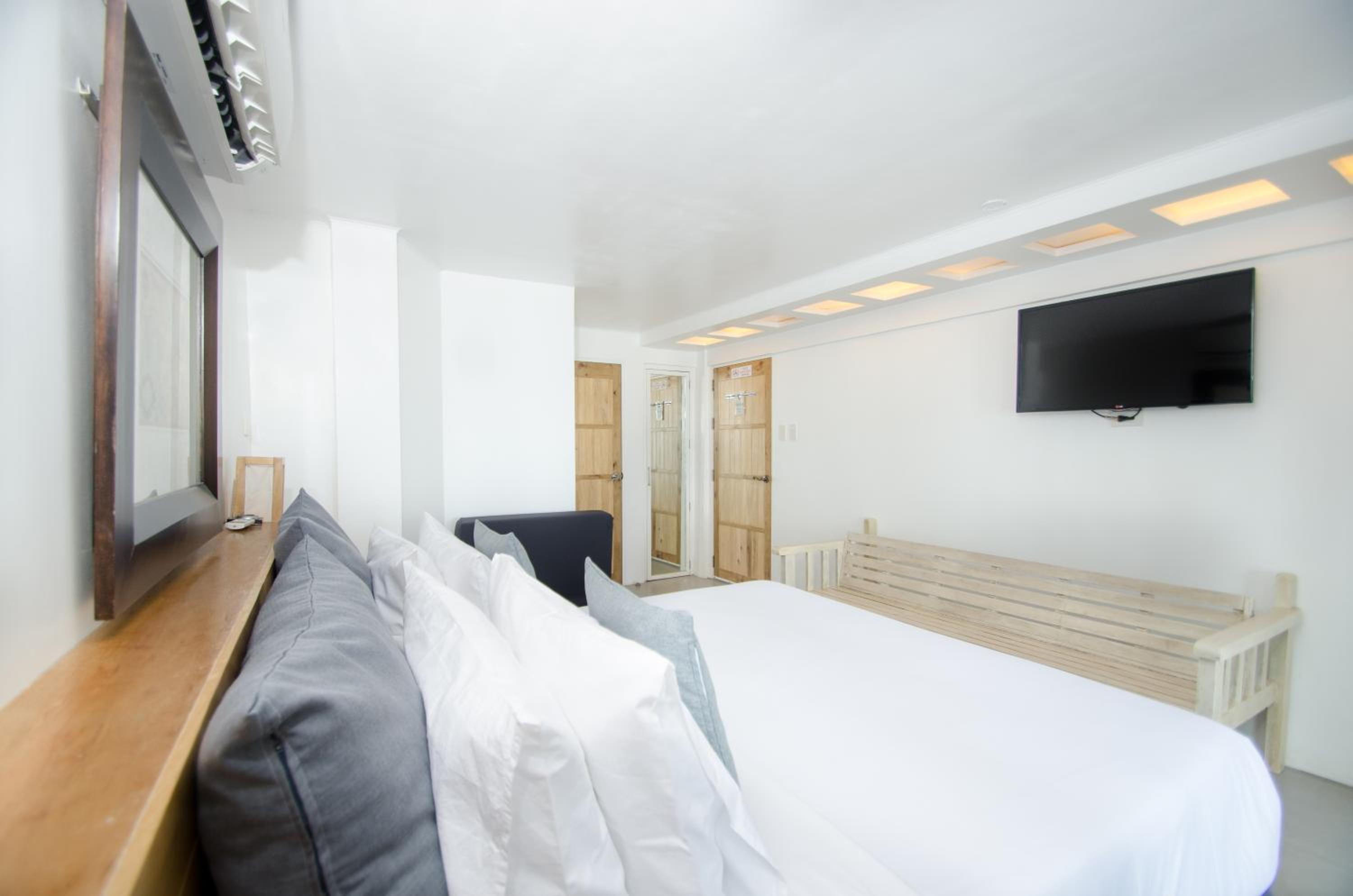 Premiere Room Beachfront with Sea View photo 3