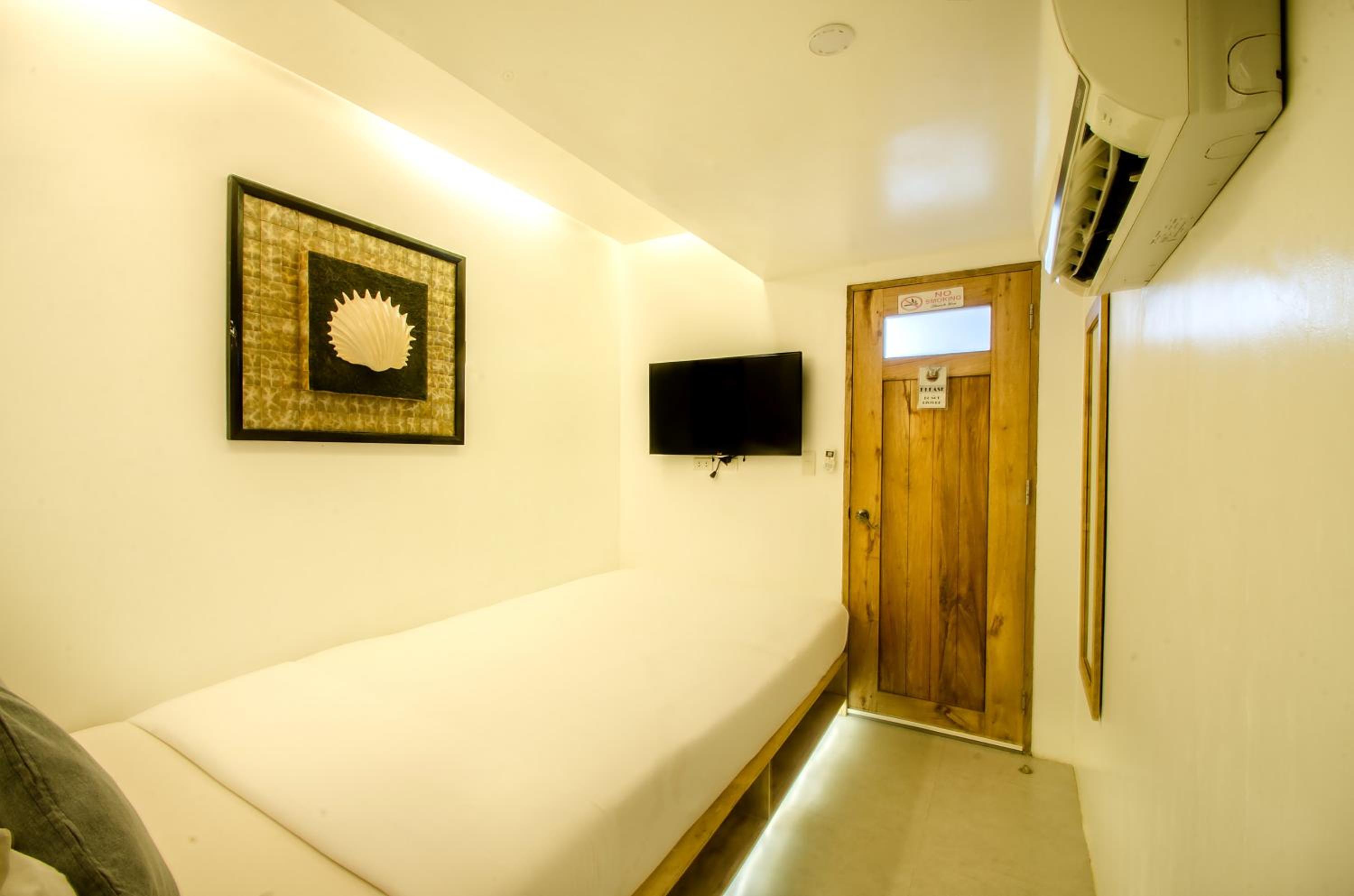 Double Room Standard B - No Window - Photo 6