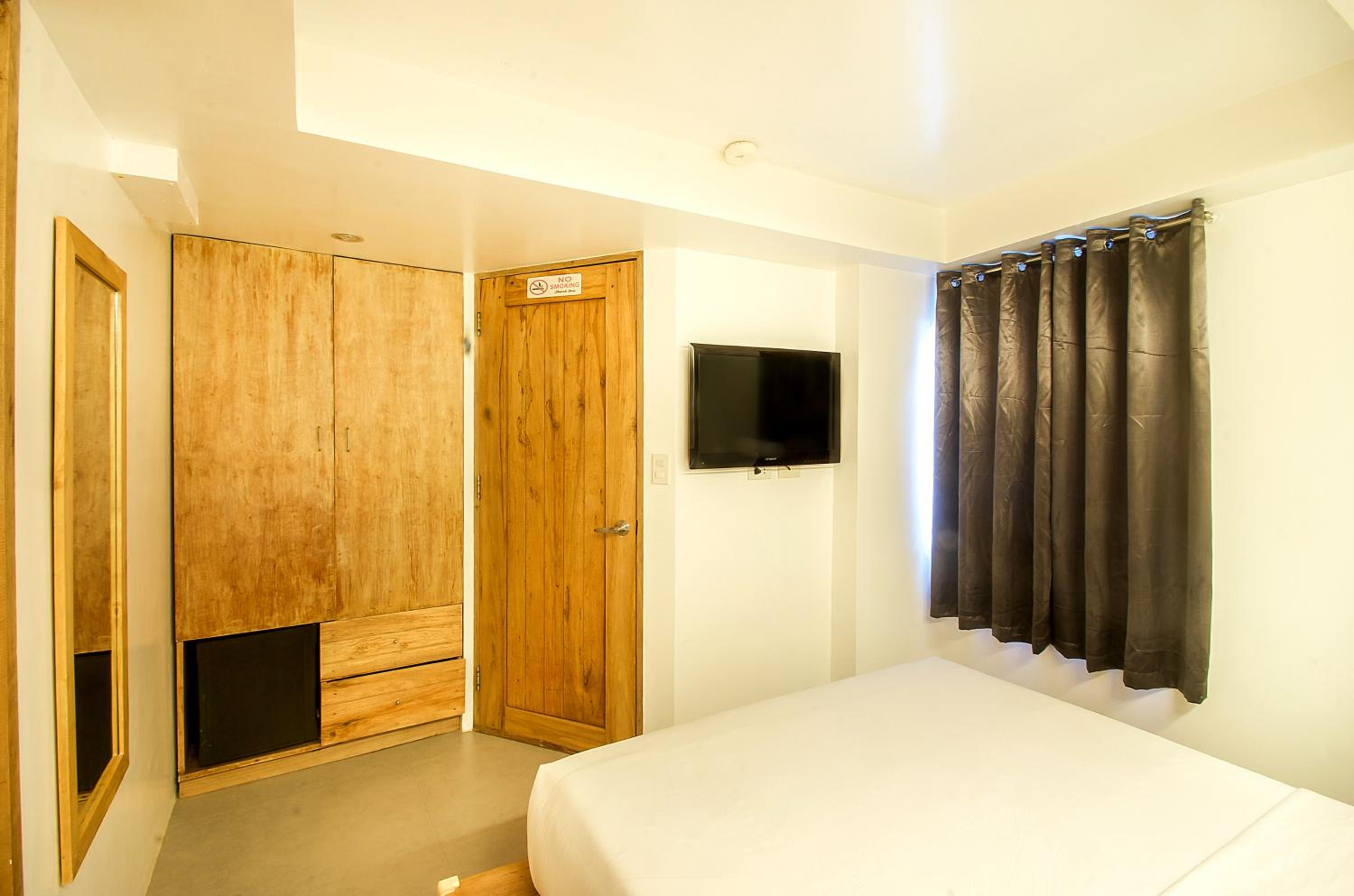 Deluxe Room - Photo 1