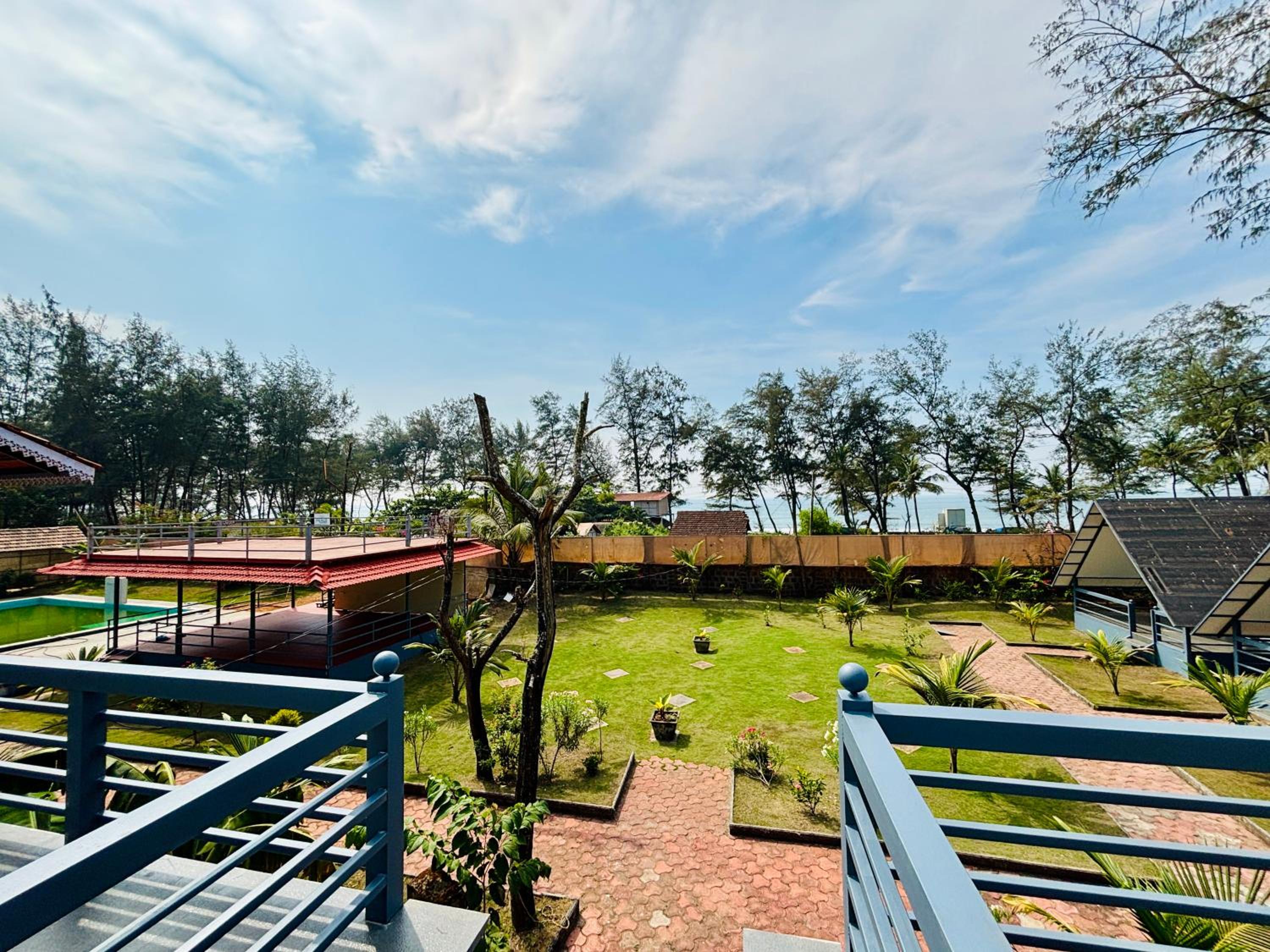 Villa with Sea View - Photo 2