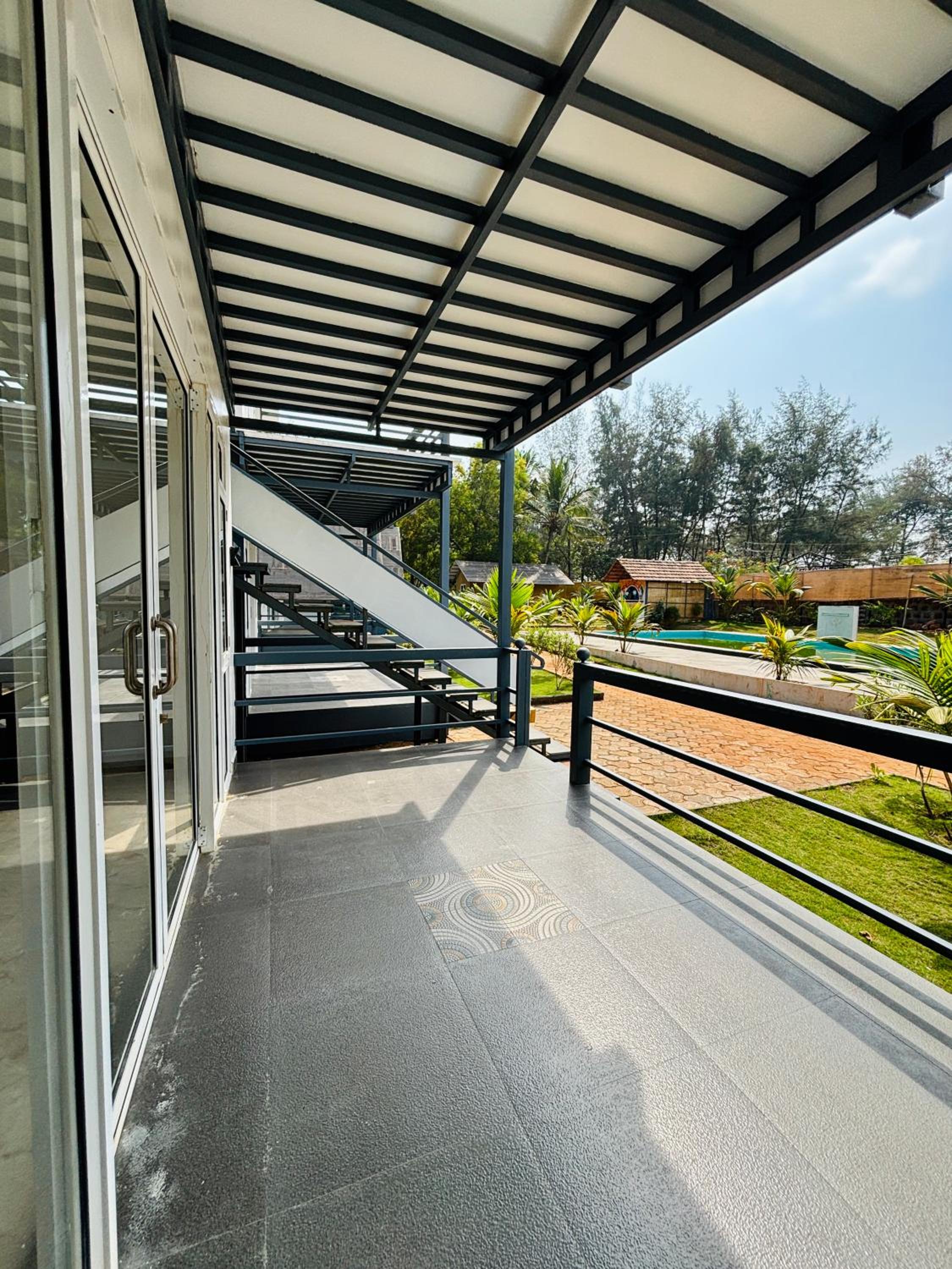 Villa with Sea View - Photo 6