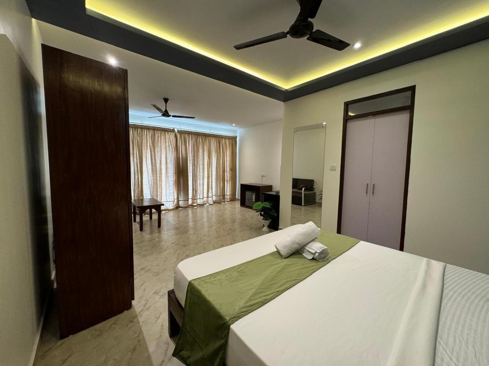Villa with Sea View - Photo 10