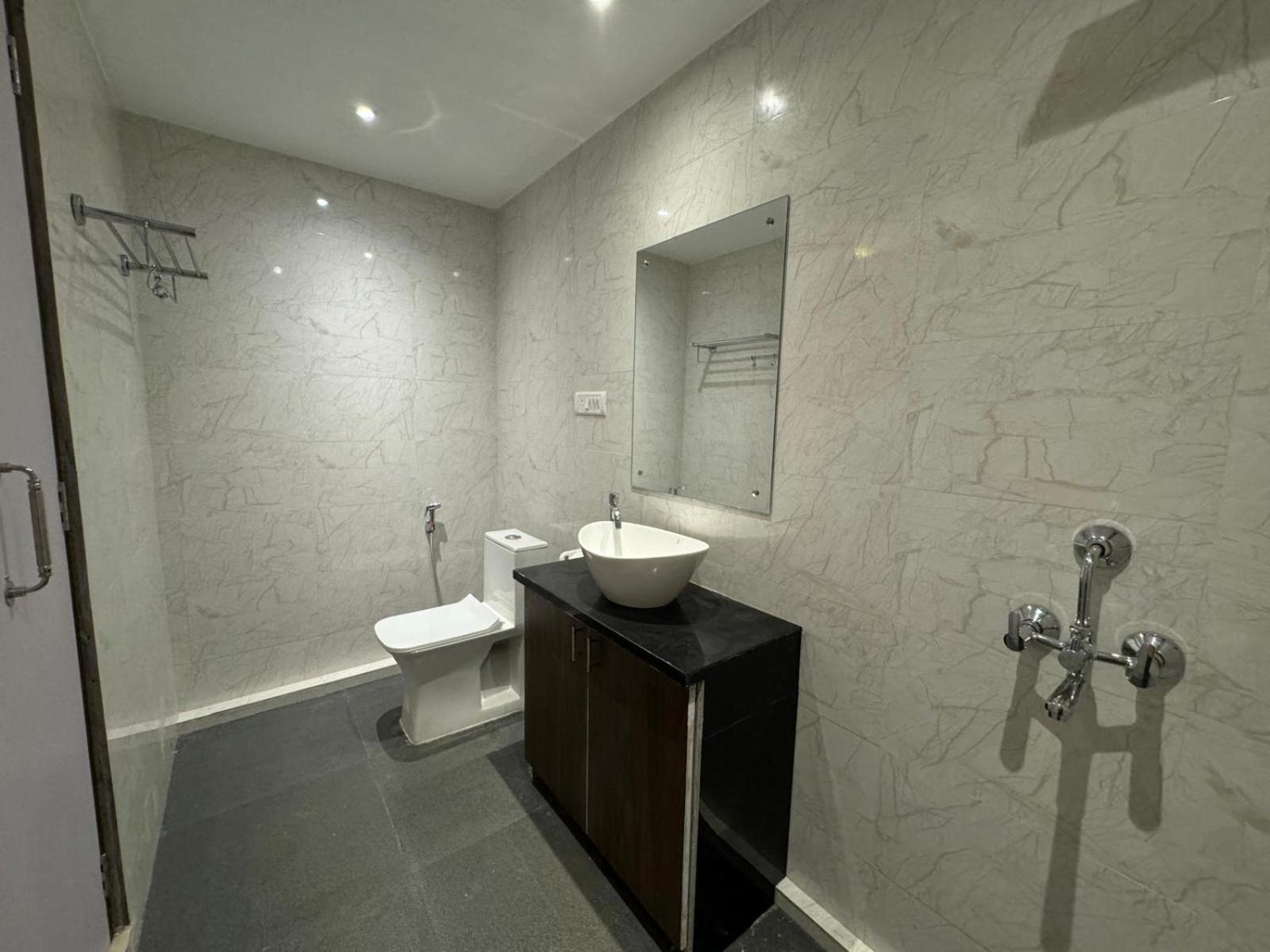 Villa with Sea View - Photo 14