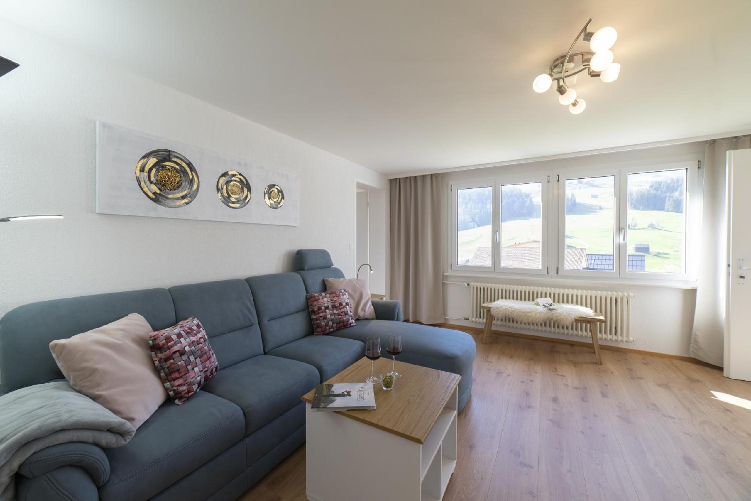 Apartment with Mountain View photo 1