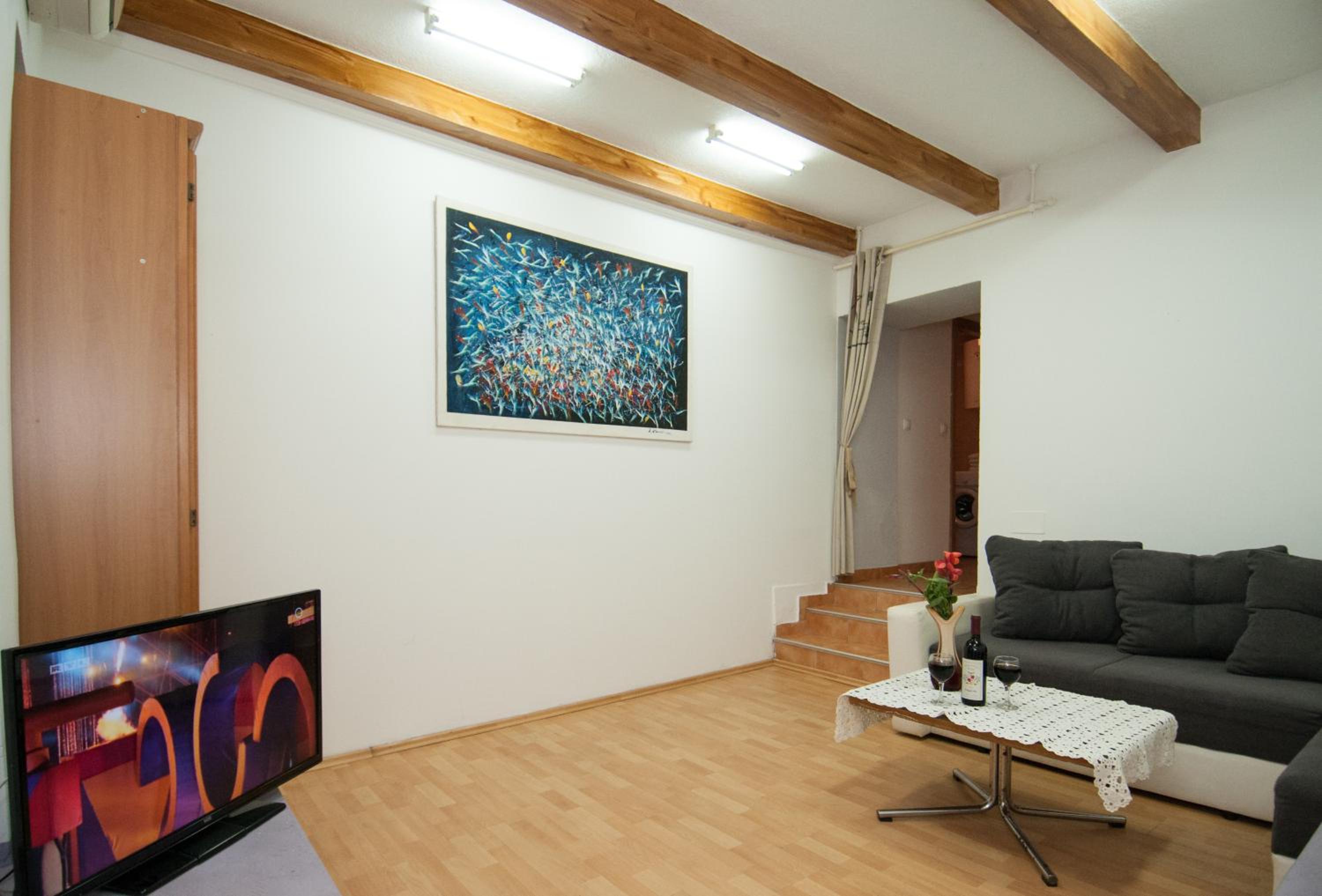 Apartment photo 1