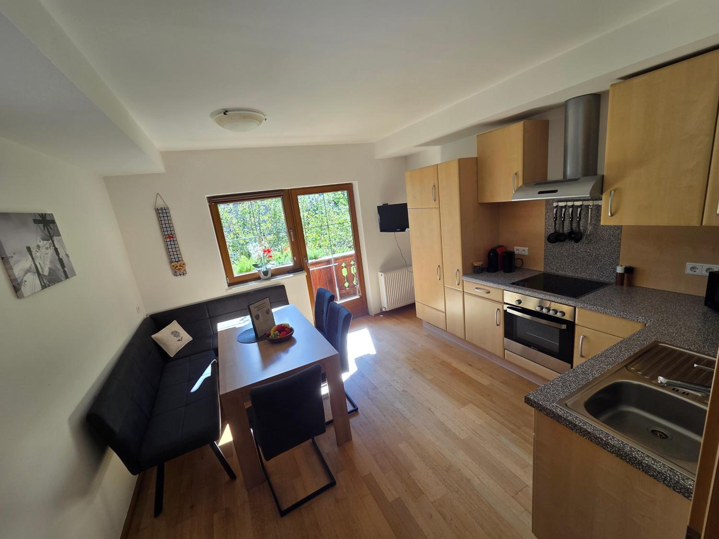 Two-Bedroom Apartment with Mountain View photo 1