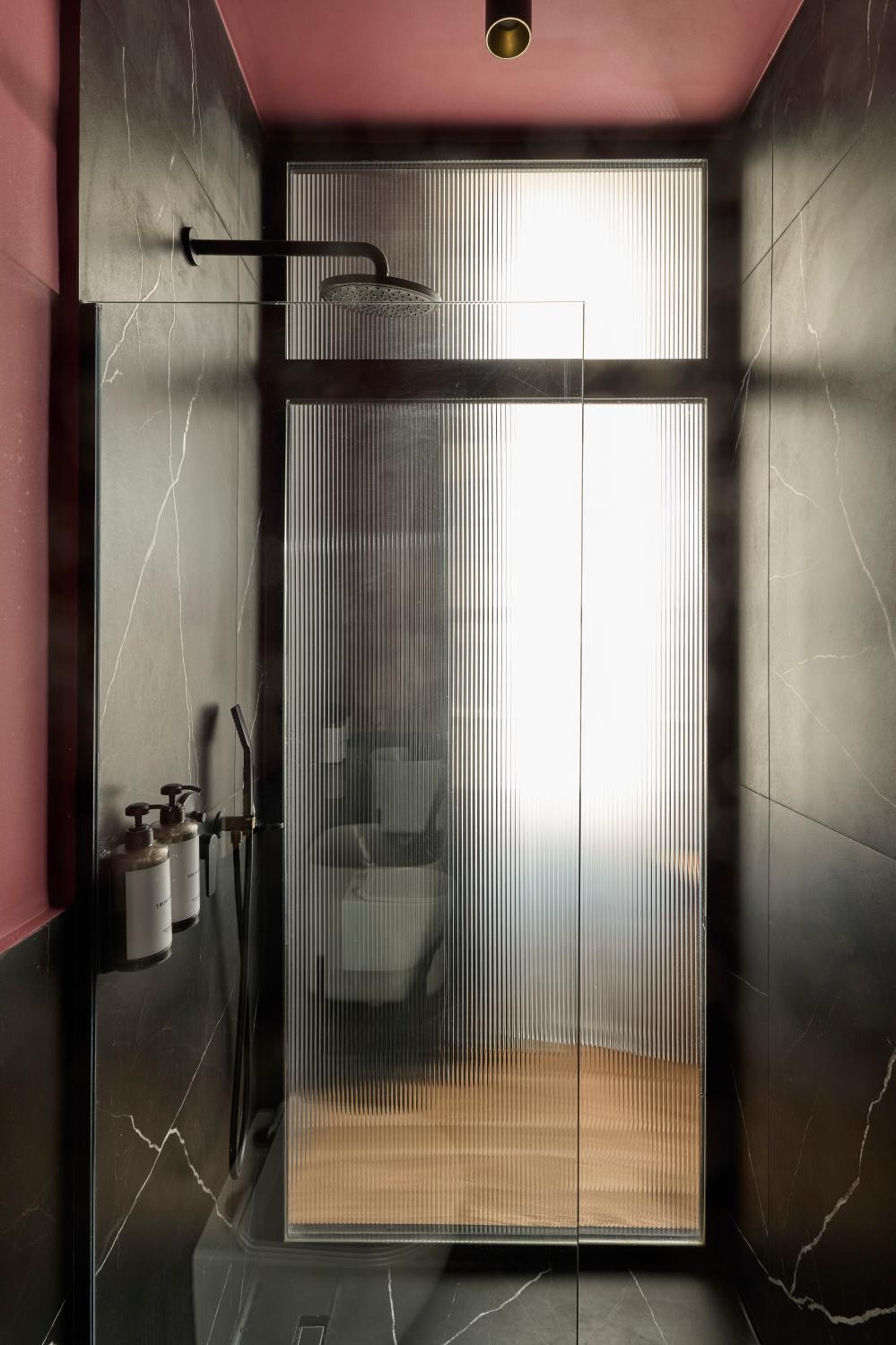 Deluxe Triple Room with Ermou View photo 3