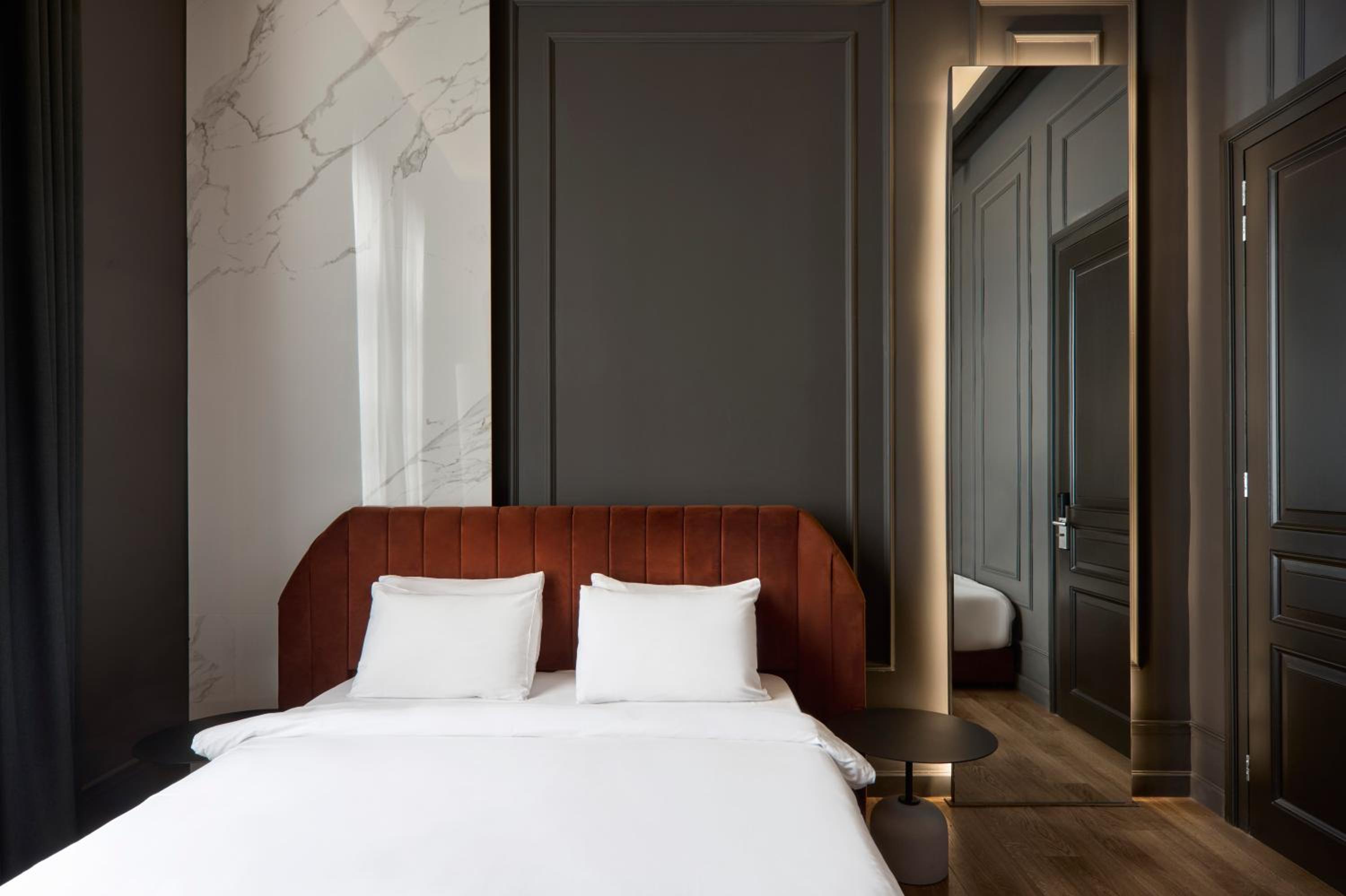 Deluxe Triple Room with Ermou View photo 2
