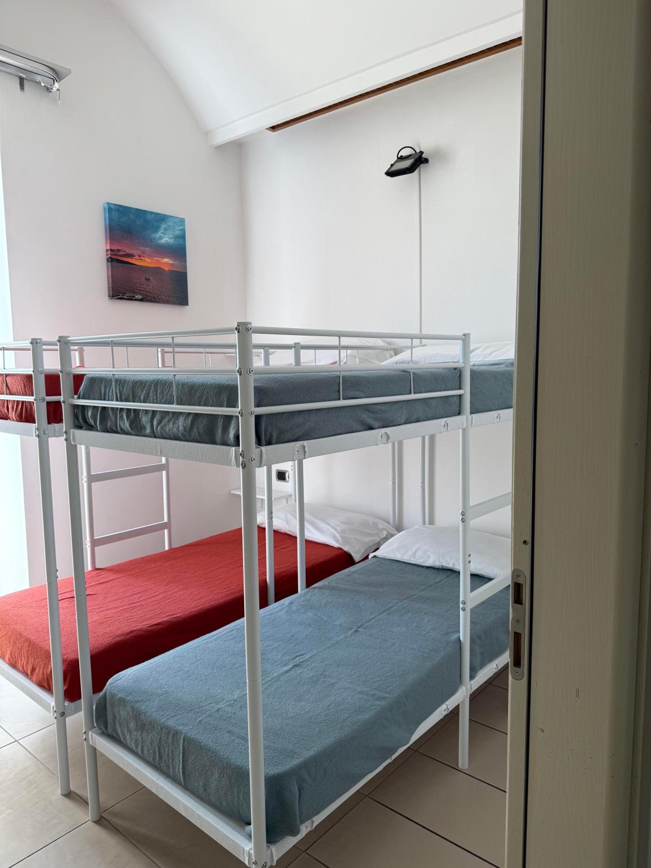 Bed in 4-Bed Mixed Dormitory Room