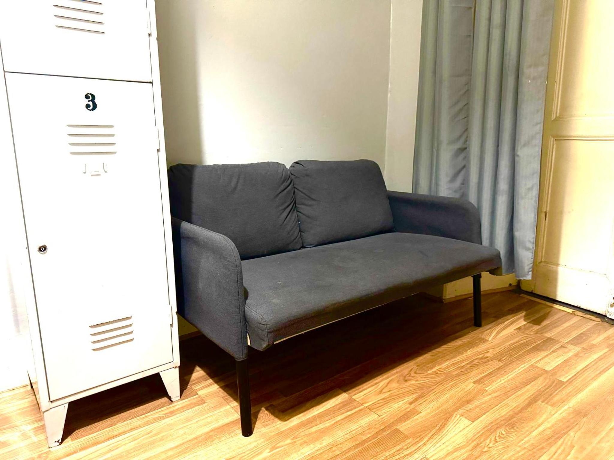 Large Twin Room - Photo 4