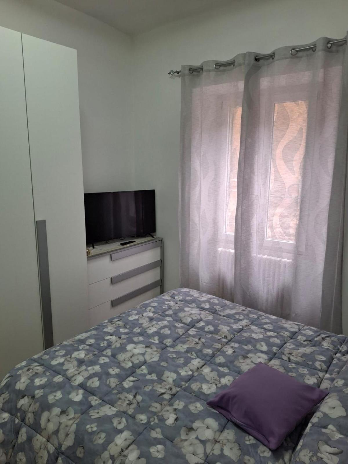 Deluxe Room (2 Adults + 1 Child)