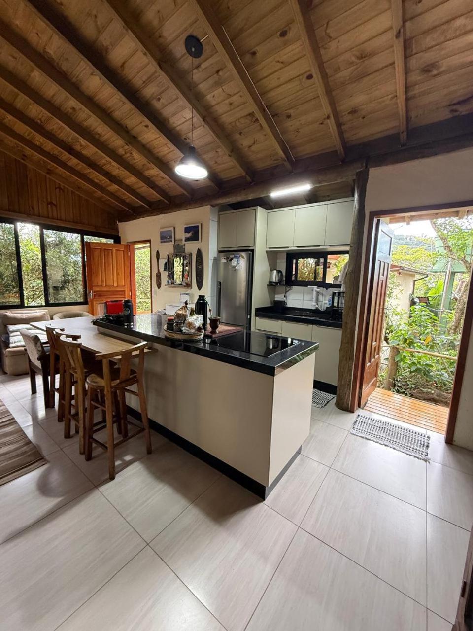 One-Bedroom House photo 2