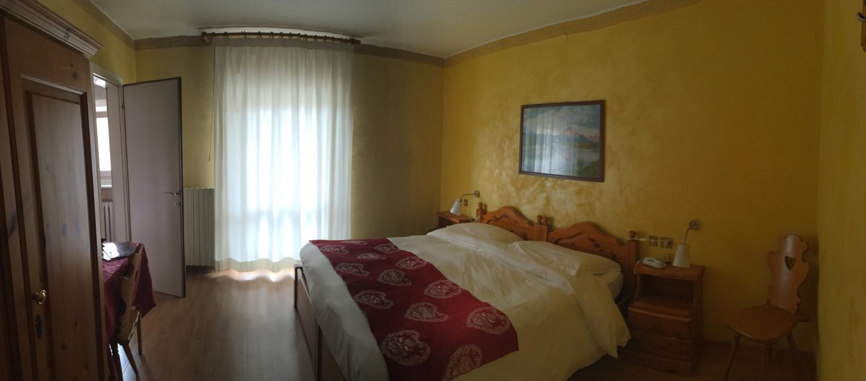 Double Room - Photo 2