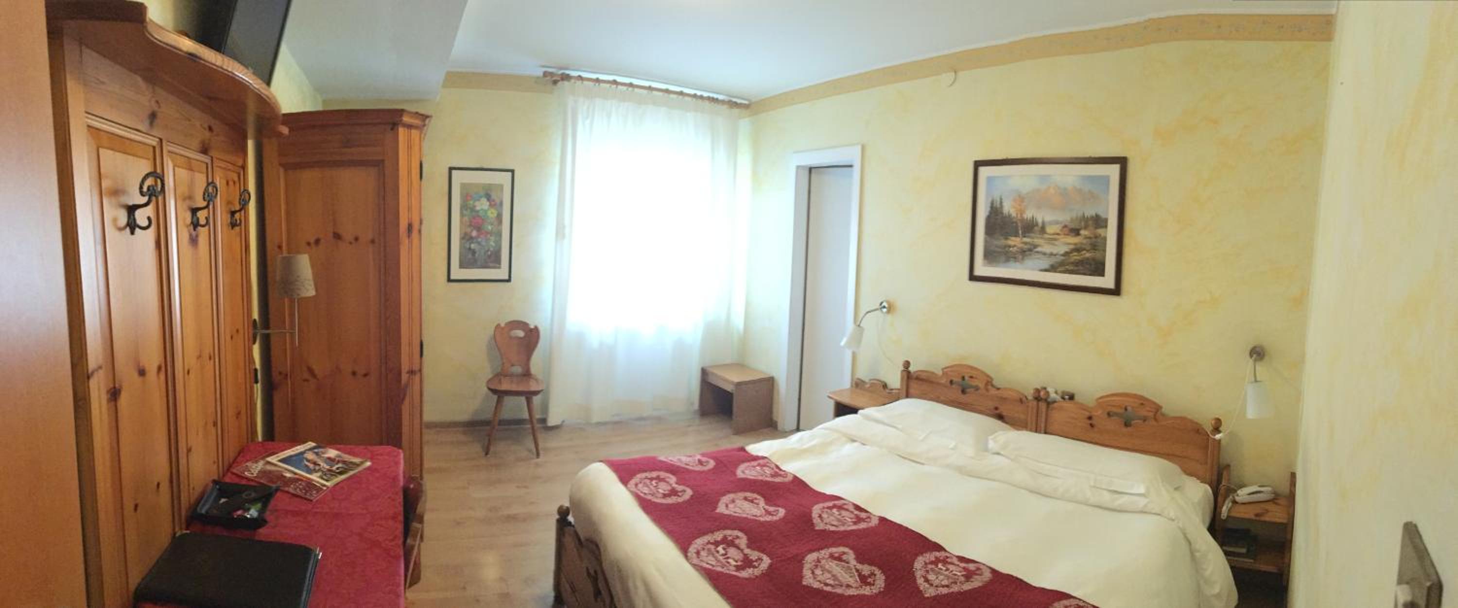 Double Room - Photo 9