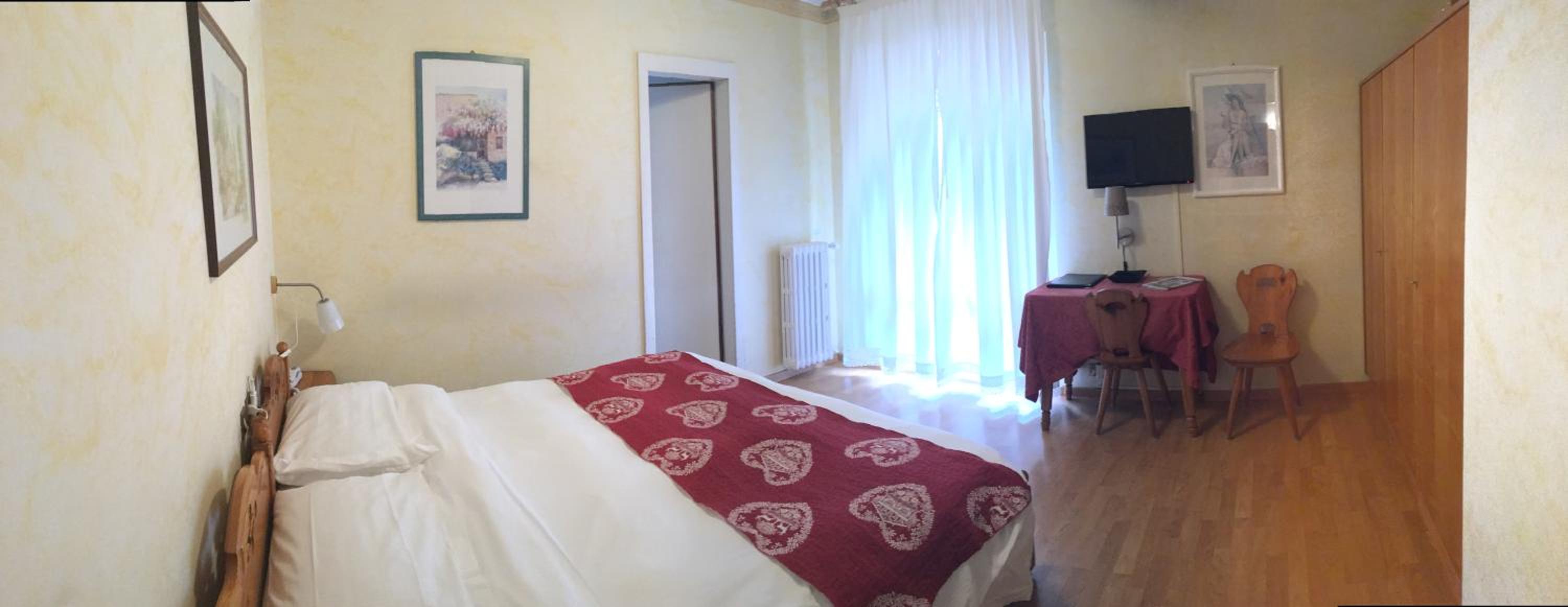 Double Room with Extra Bed photo 1