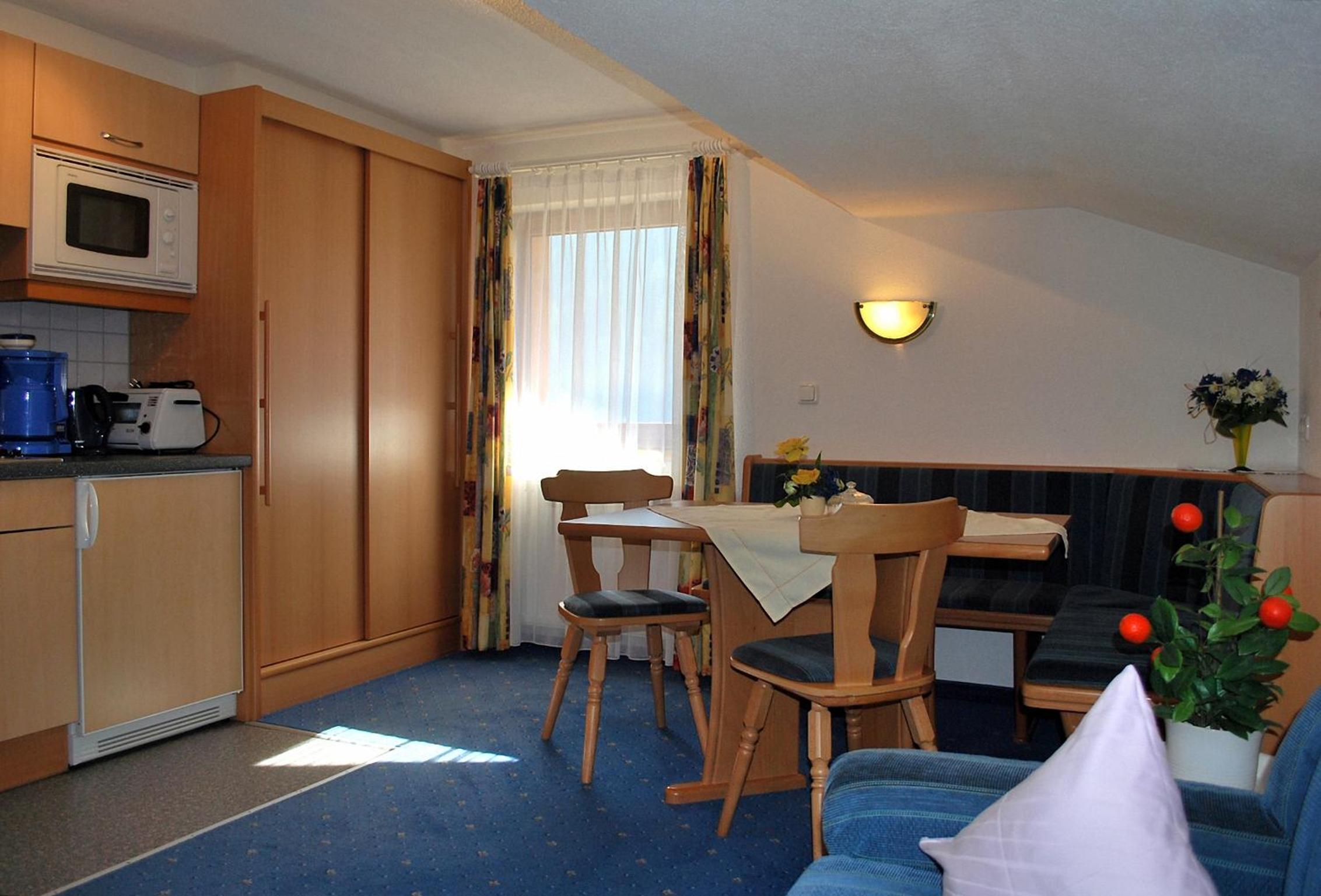 One-Bedroom Apartment photo 2