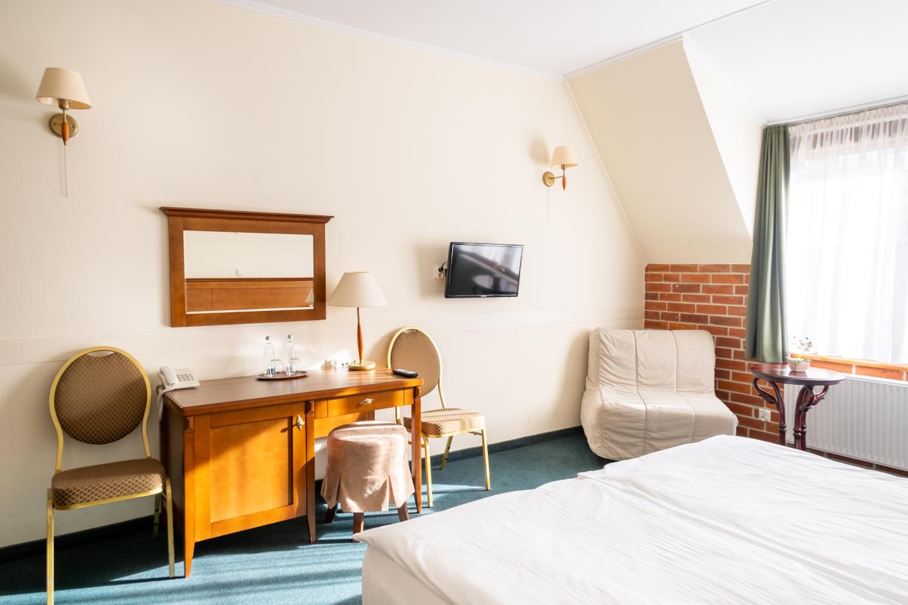 Large Double Room
