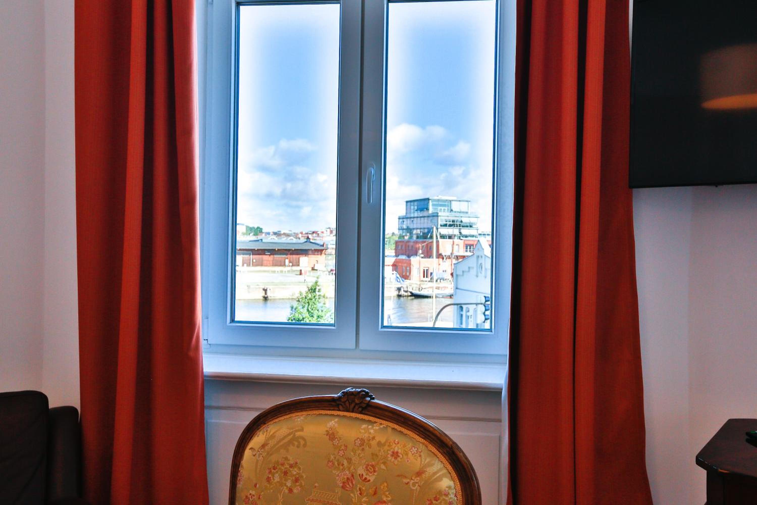 Apartment with River Views Pfiffi - Photo 10