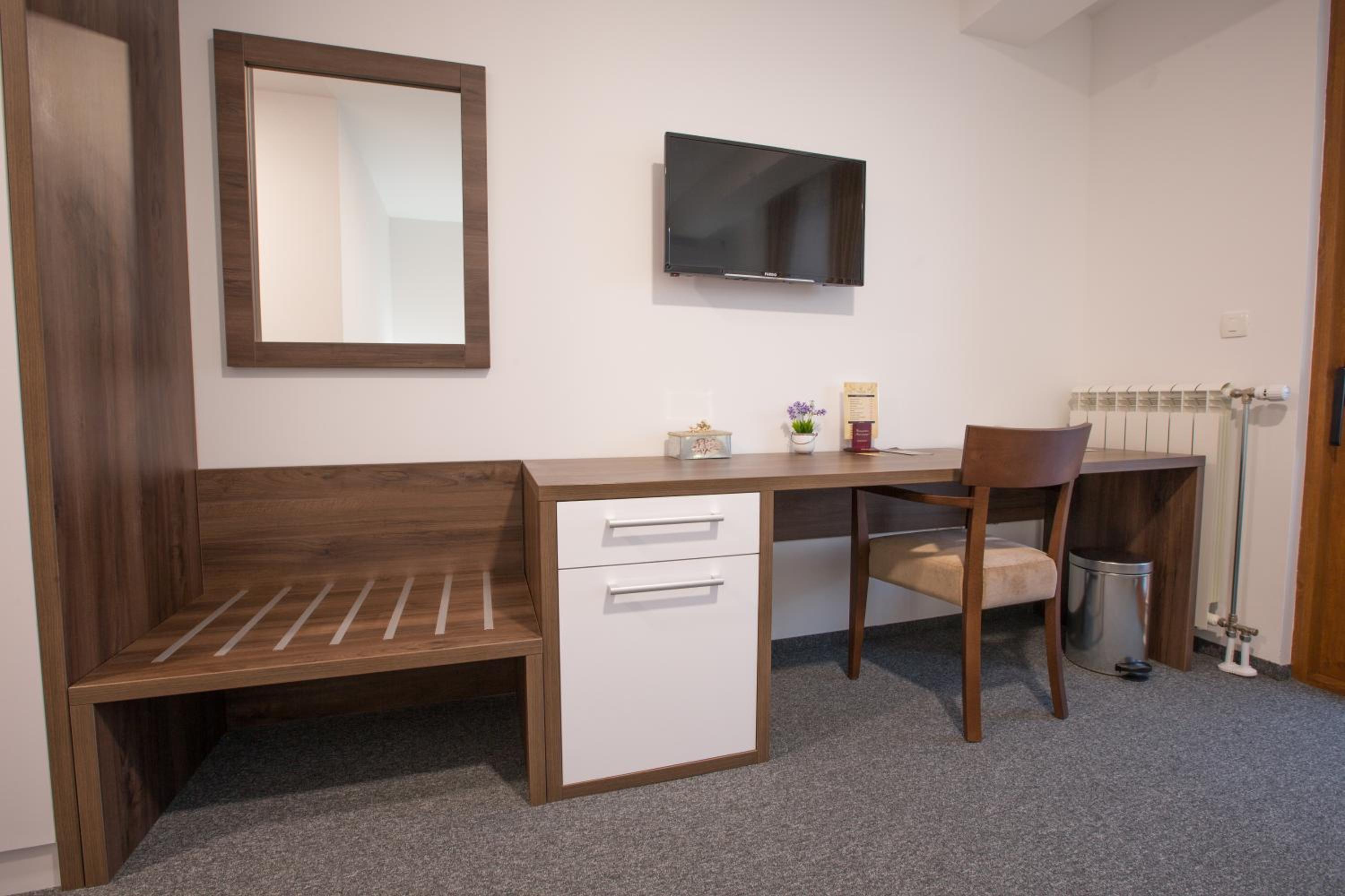 Double Room with Terrace - Photo 3