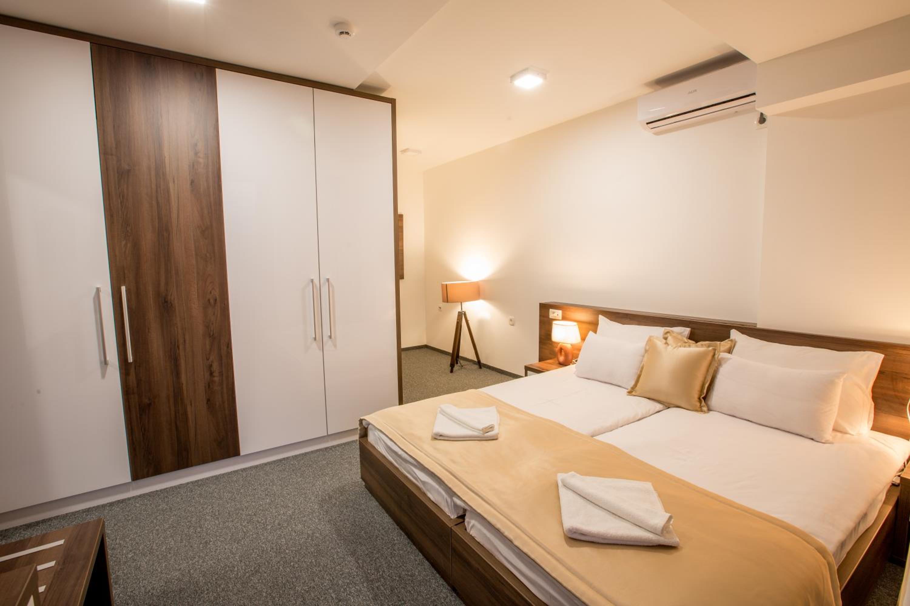 Superior Suite - Photo 4