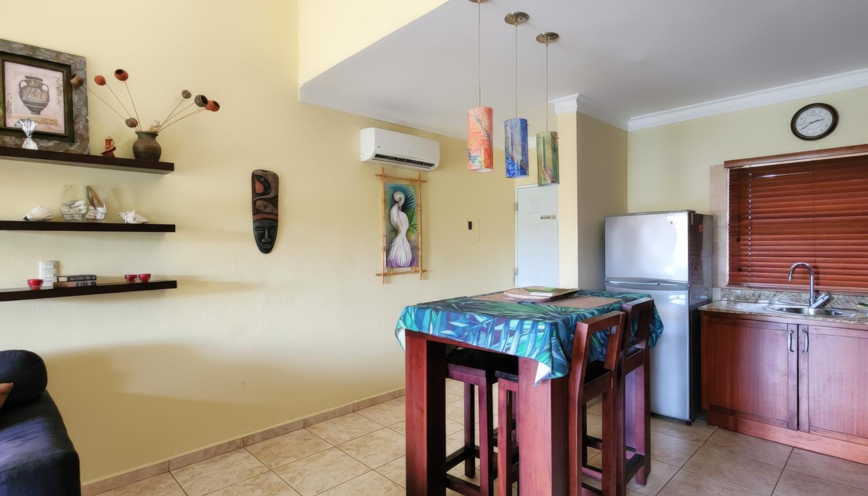 Studio with Balcony photo 3