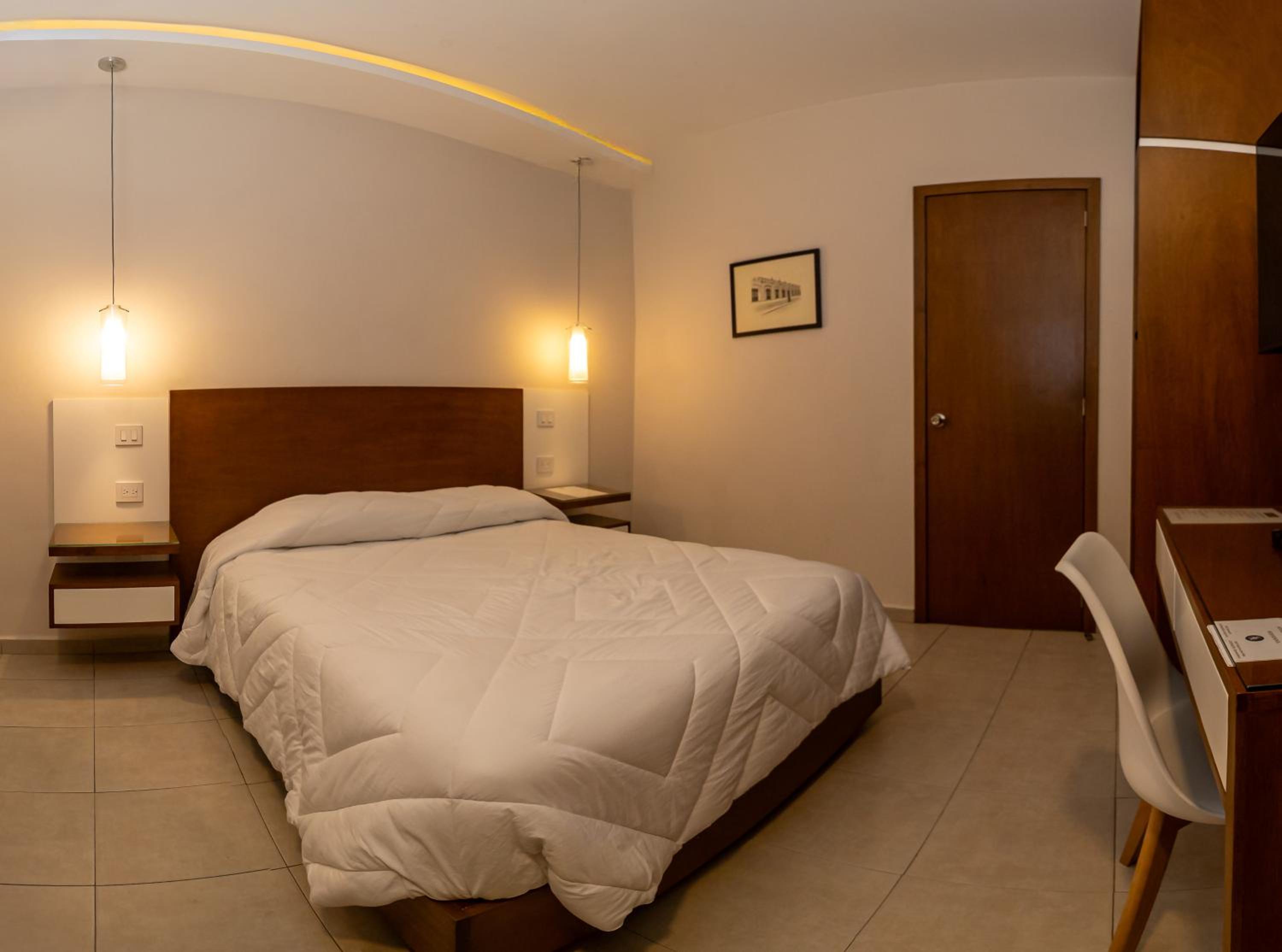 Deluxe Queen Room