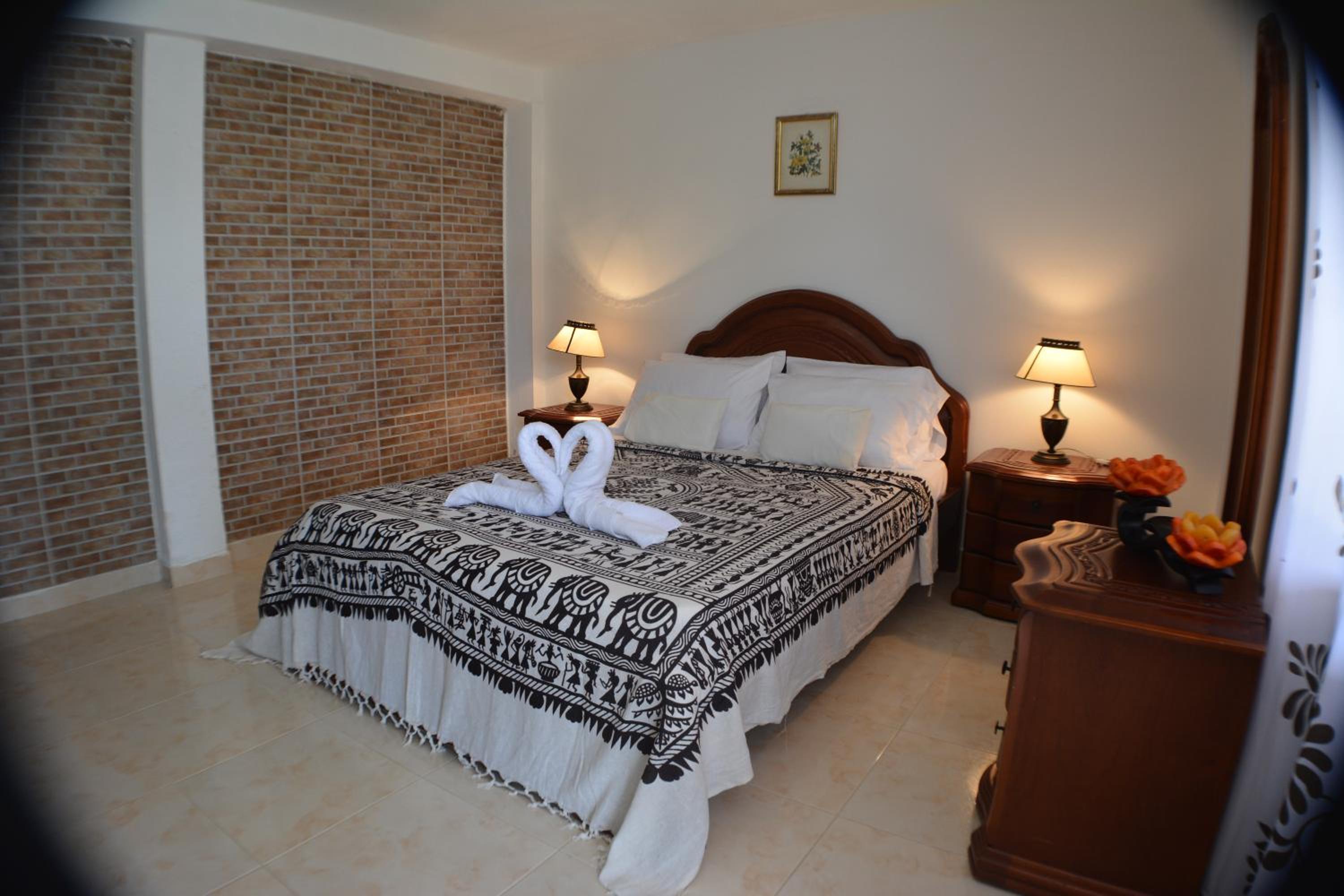 Deluxe Double Room with Bath photo 1