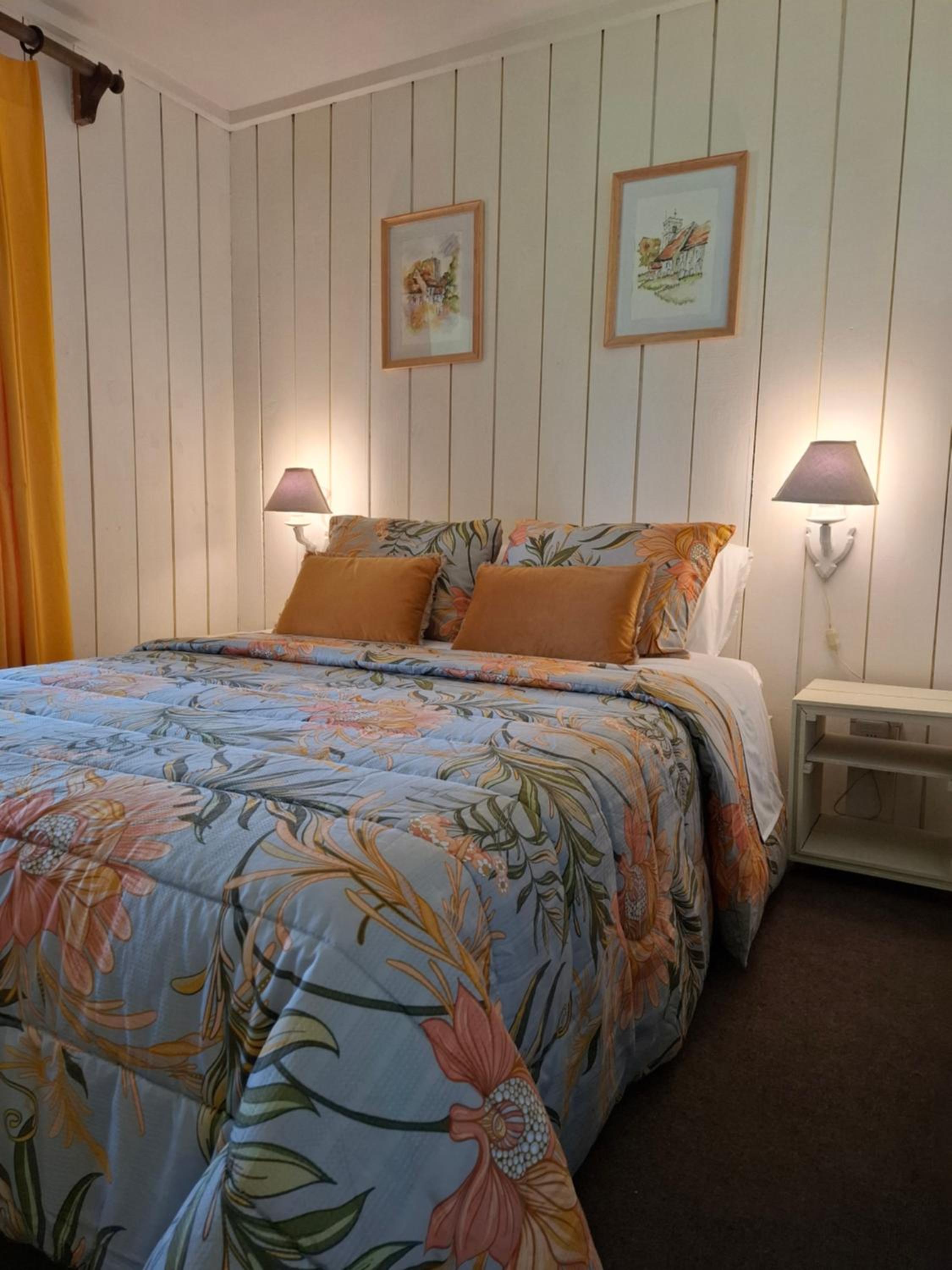 Two-Bedroom House photo 3