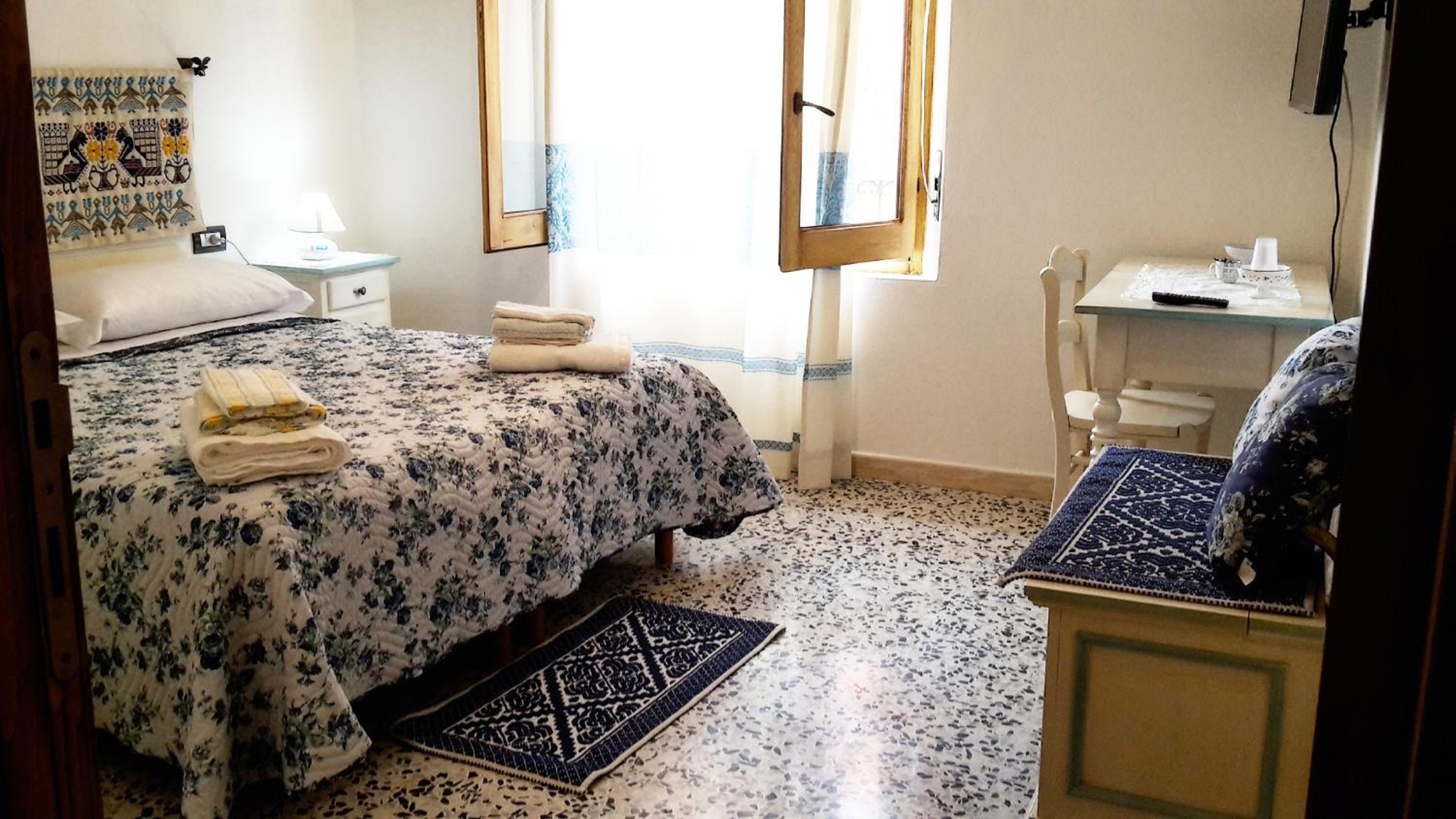 Triple Room - Photo 10