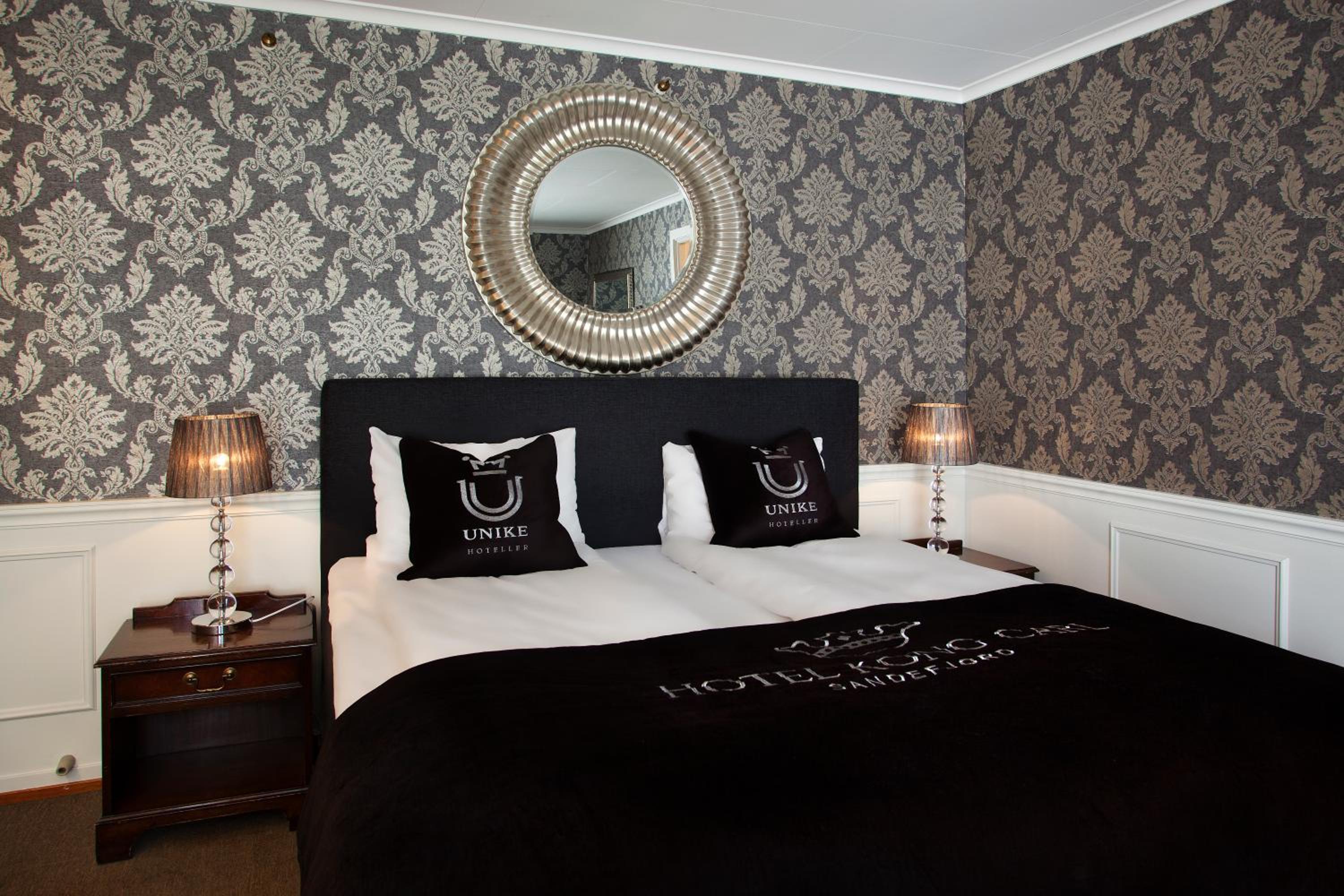 Double Room - Photo 5